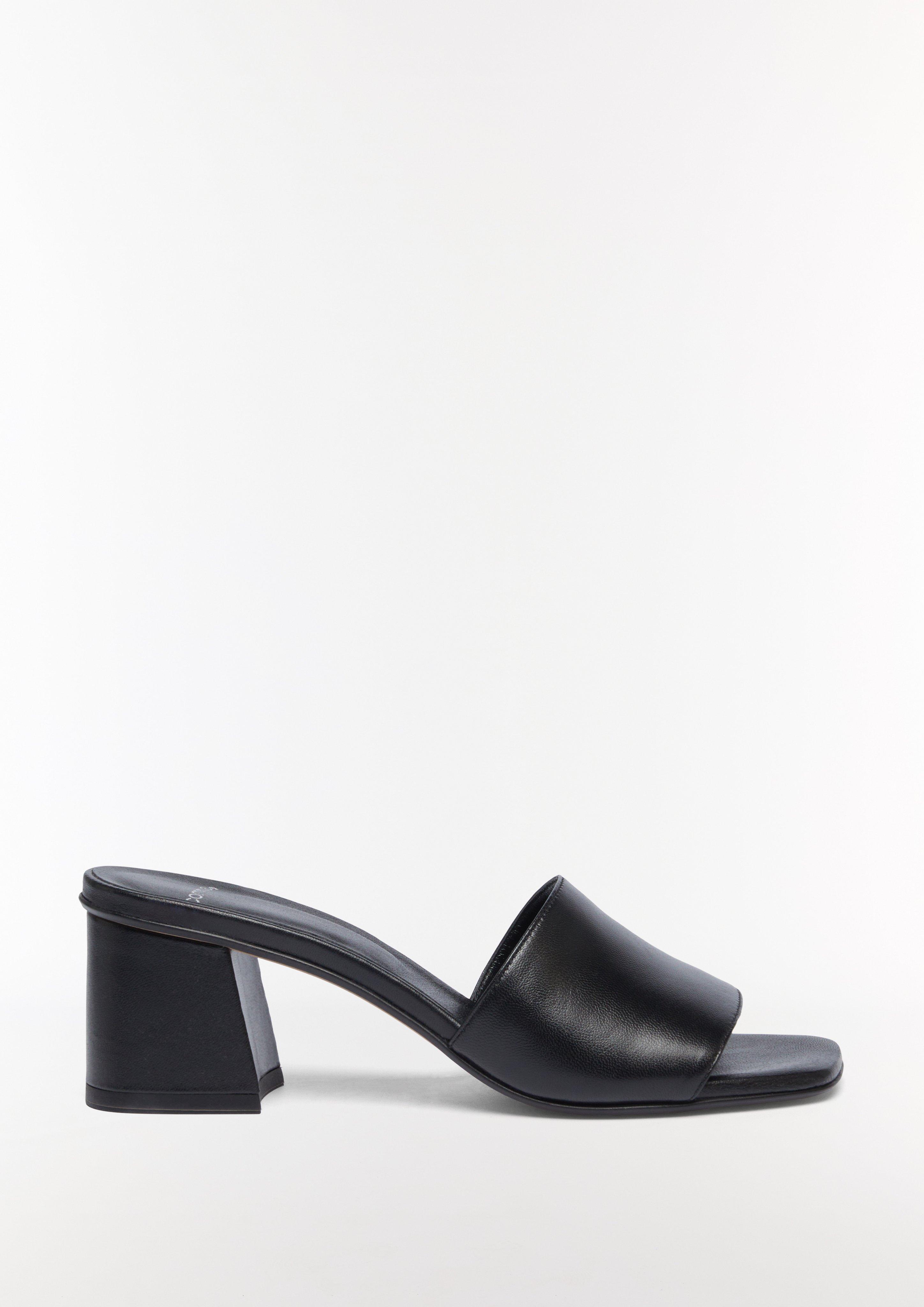 Leather sandals with a block heel - sand | Comma Leather sandals with a block heel - sand | Comma