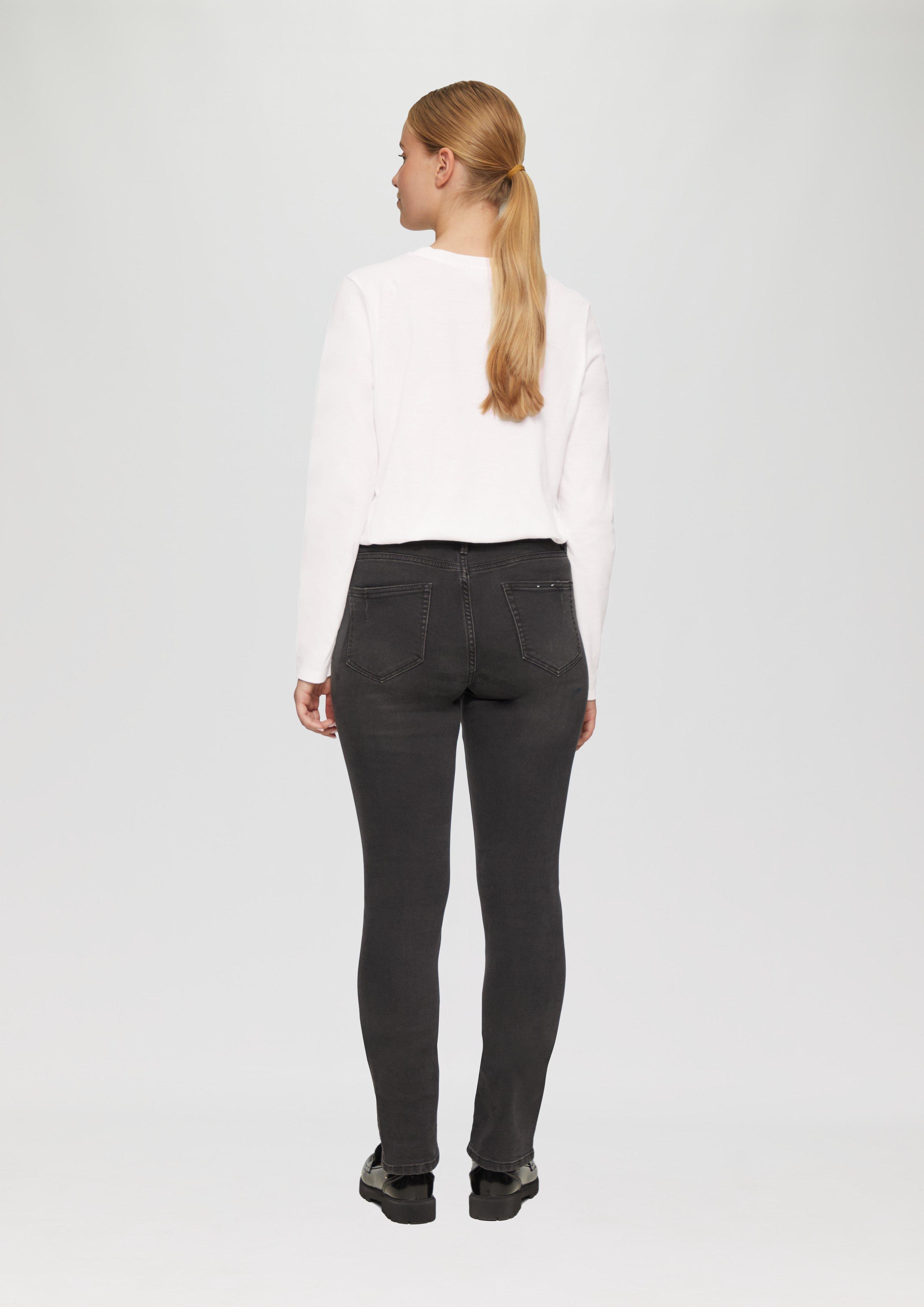 T-Shirt in 02D1, 99D0 & 98D2