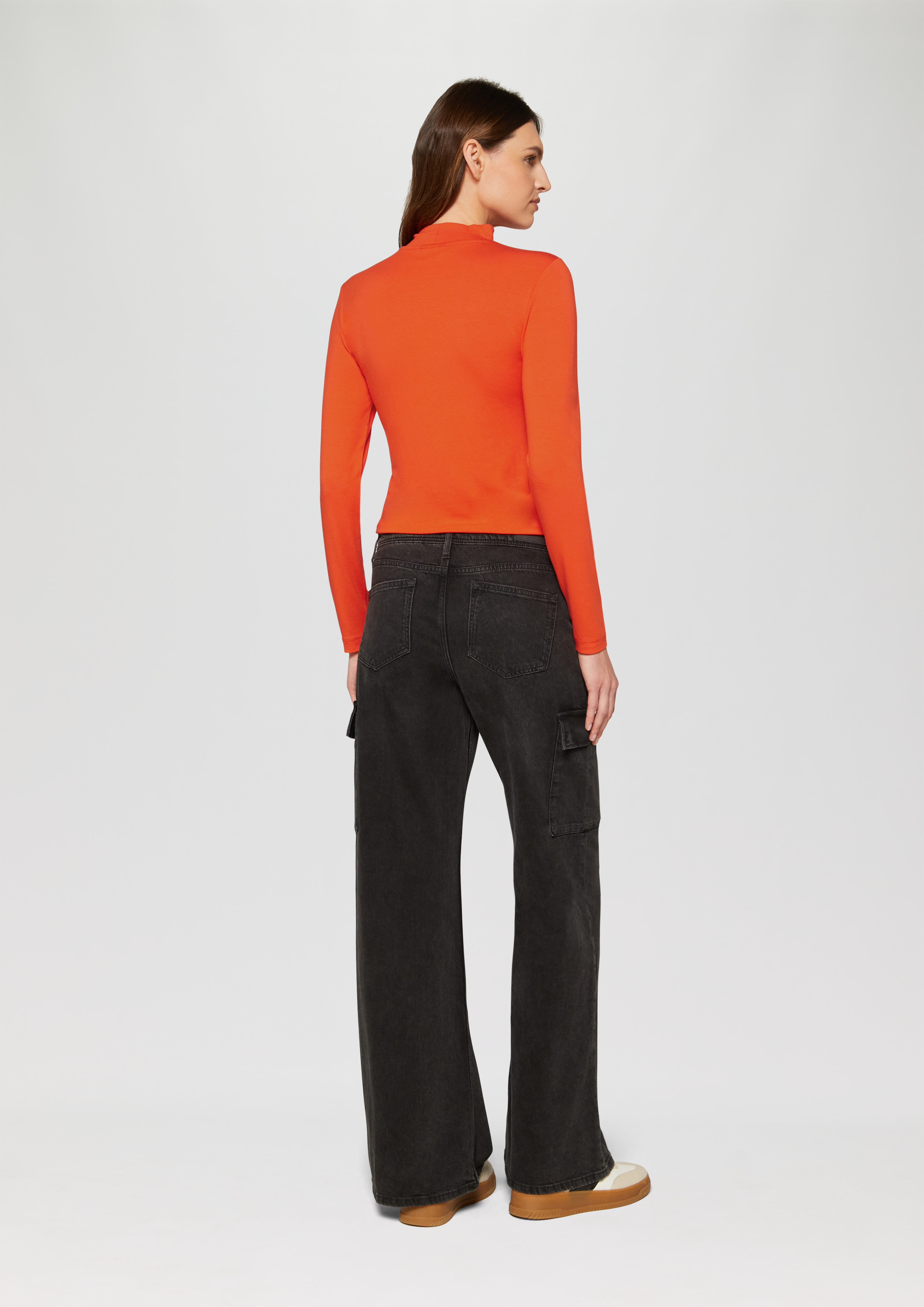 T-shirt in 2586, 0210, 0010, 98A2, 9999, 25A2 & 6469