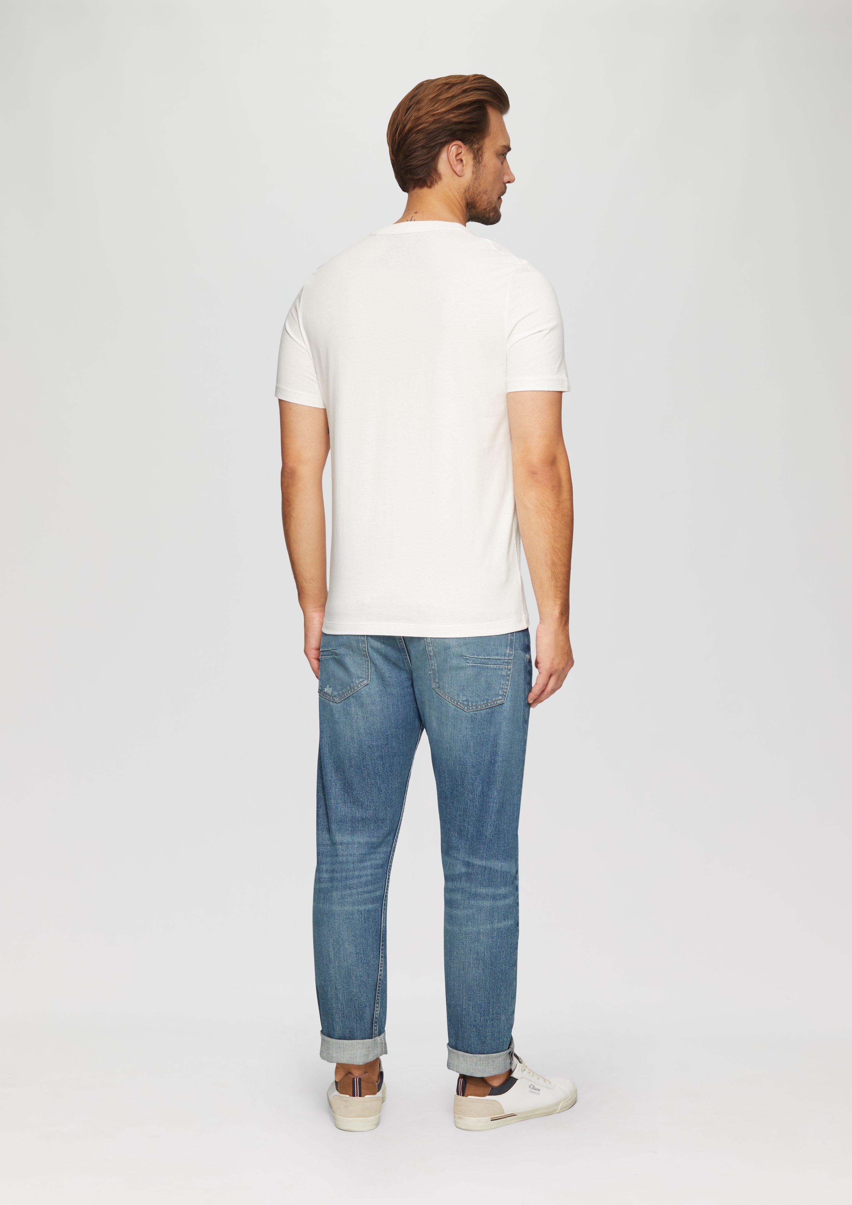 T-shirt in 01D2, 01D1, 67D1, 99D2, 48D2, 99D1 & 83D2