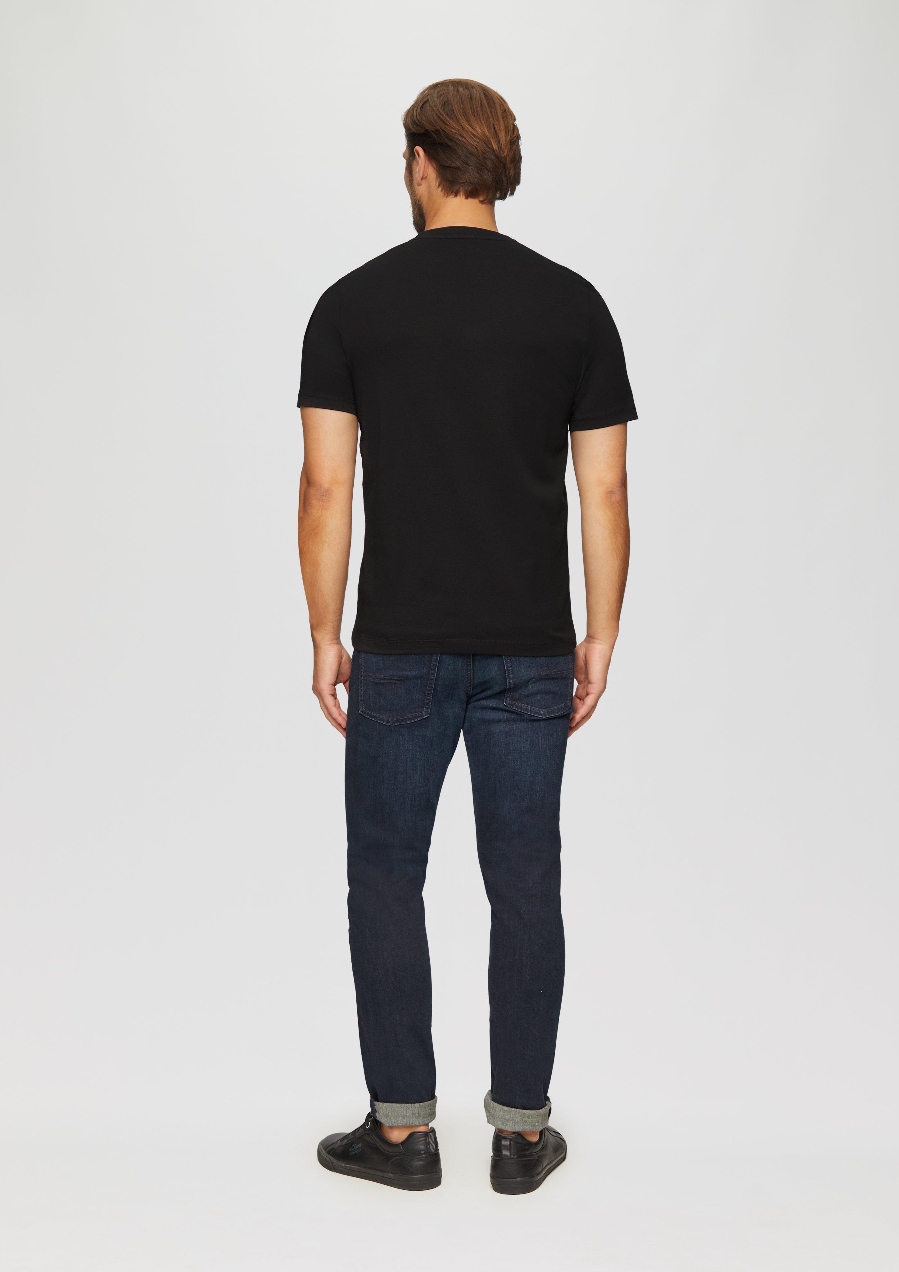 T-shirt in 99D1, 01D2, 01D1, 67D1, 99D2, 48D2 & 83D2