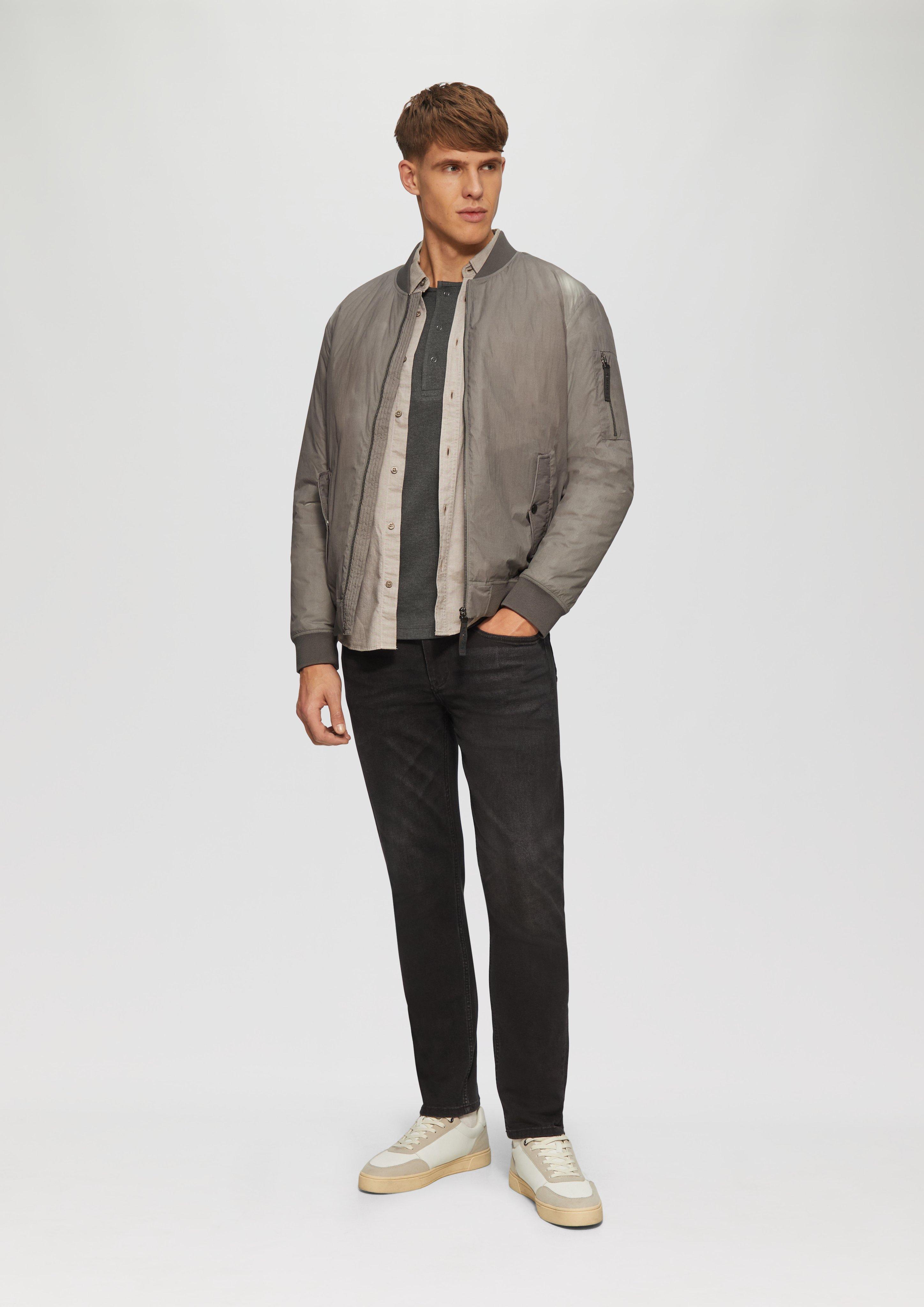 T-Shirt in 9823 & 0805