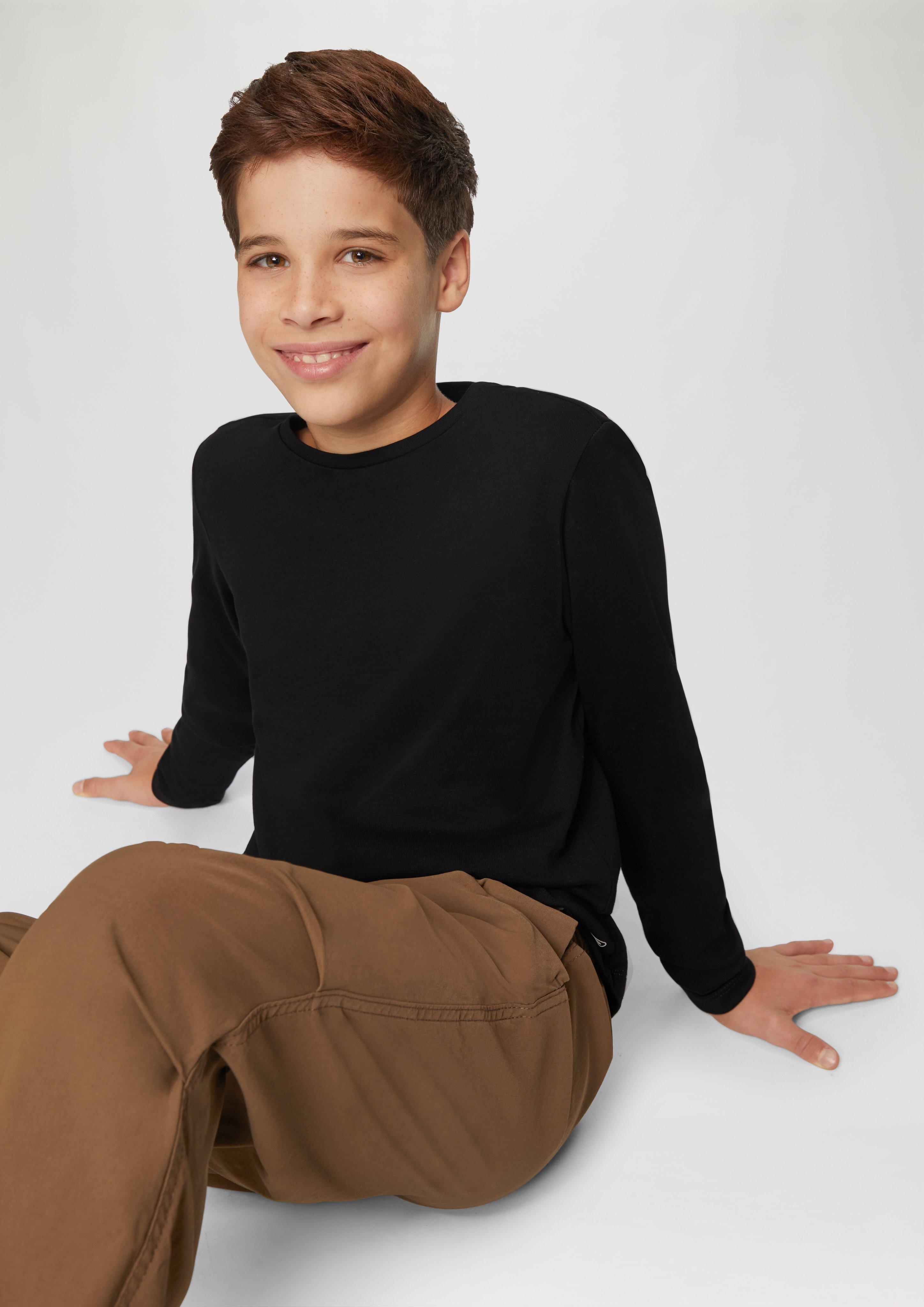 T-shirt in 9999 & 0100