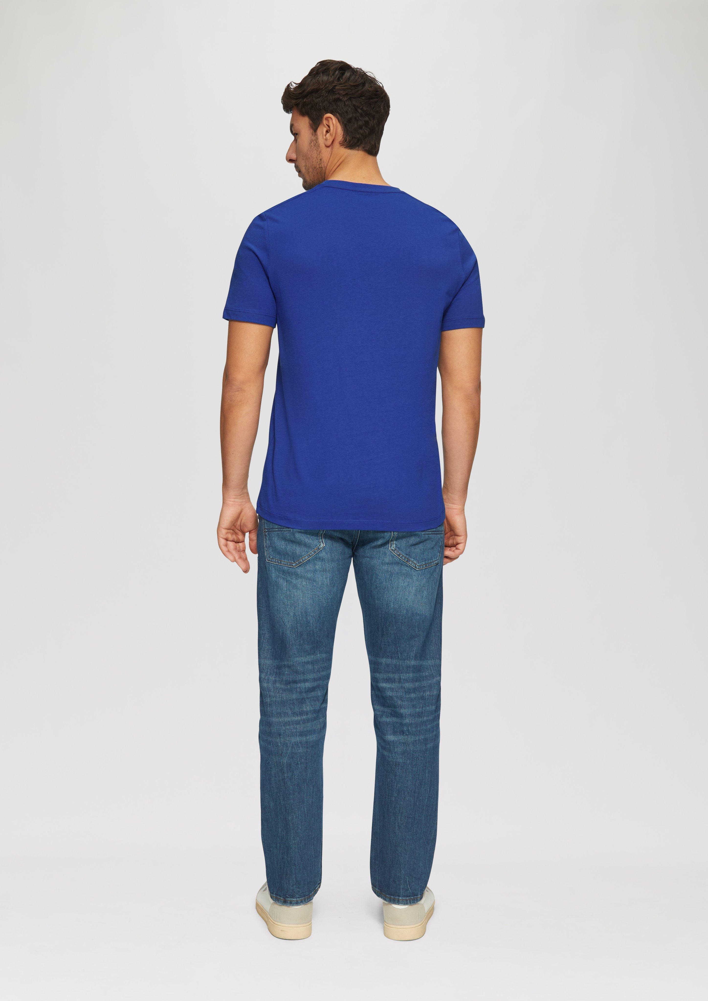 T-shirt in 5612, 6767, 4708 & 9500