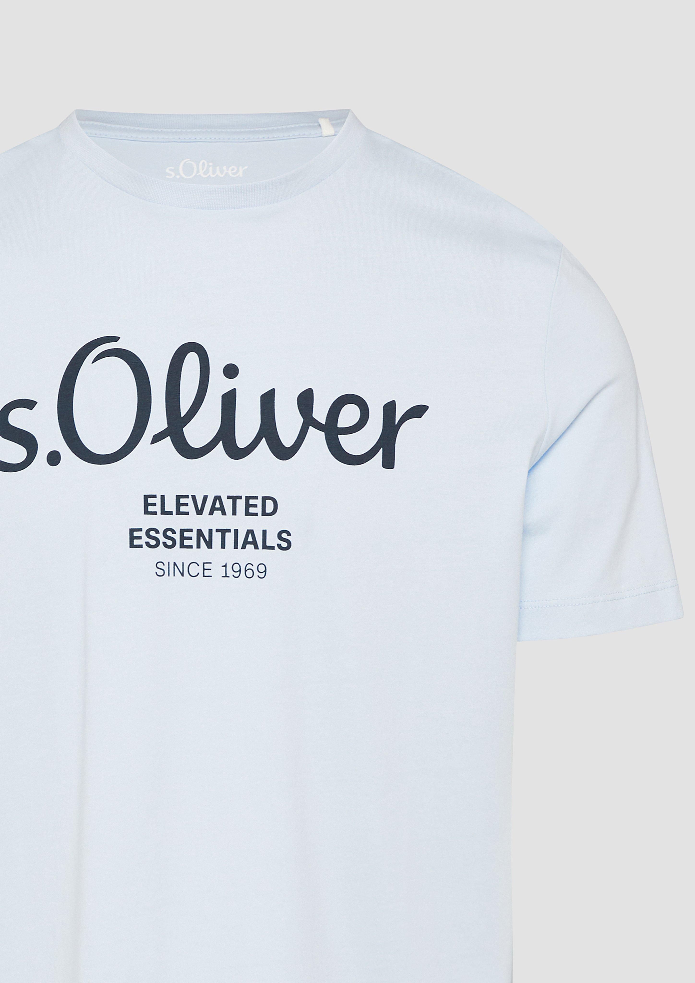 T-shirt in 50D1, 78D1, 56D1, 67D1, 47D1, 01D2, 46D1, 79D2, 48D1, 99D2 & 80D1