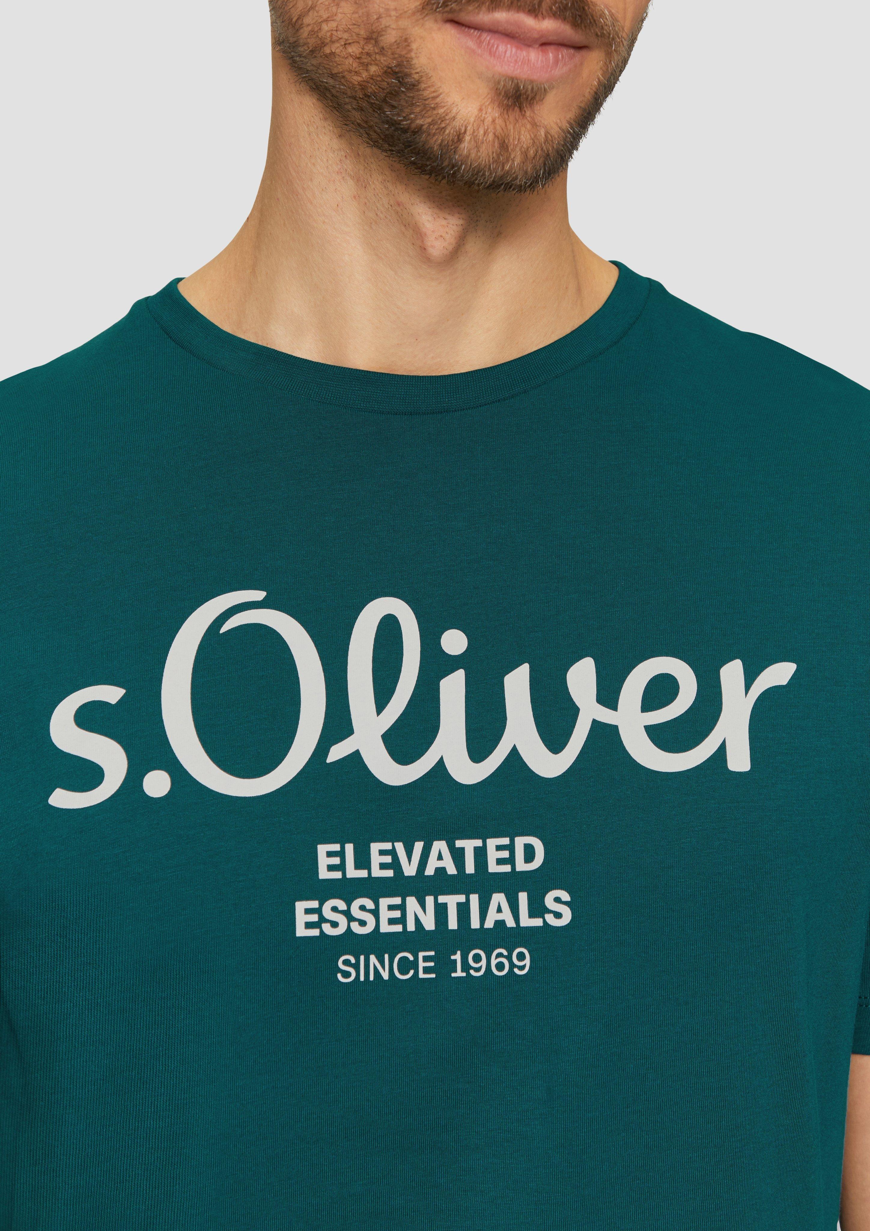 T-shirt in 67D1, 78D1, 56D1, 47D1, 01D2, 46D1, 79D2, 48D1, 99D2 & 80D1