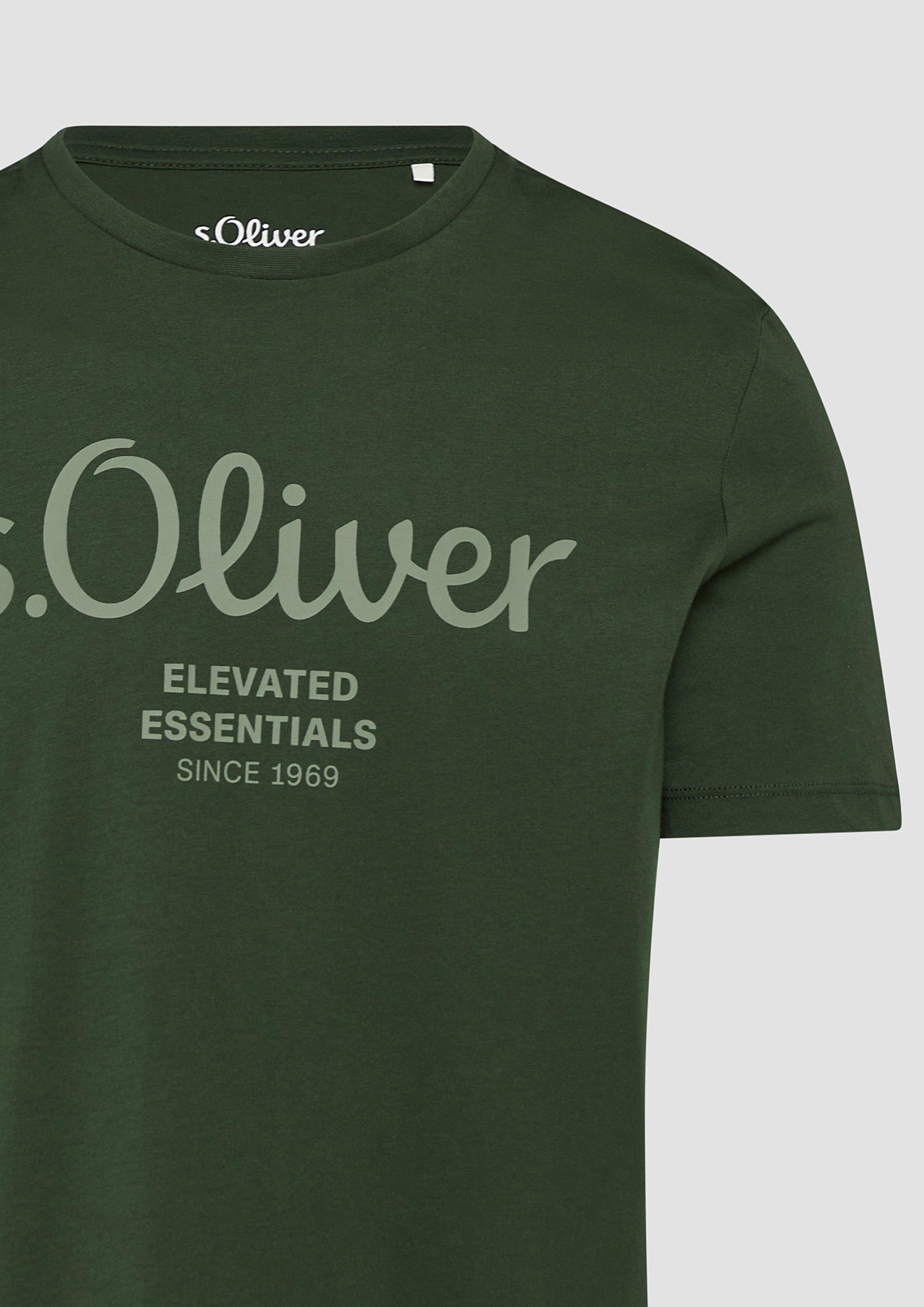 T-shirt in 78D1, 56D1, 67D1, 47D1, 01D2, 46D1, 79D2, 48D1, 99D2 & 80D1