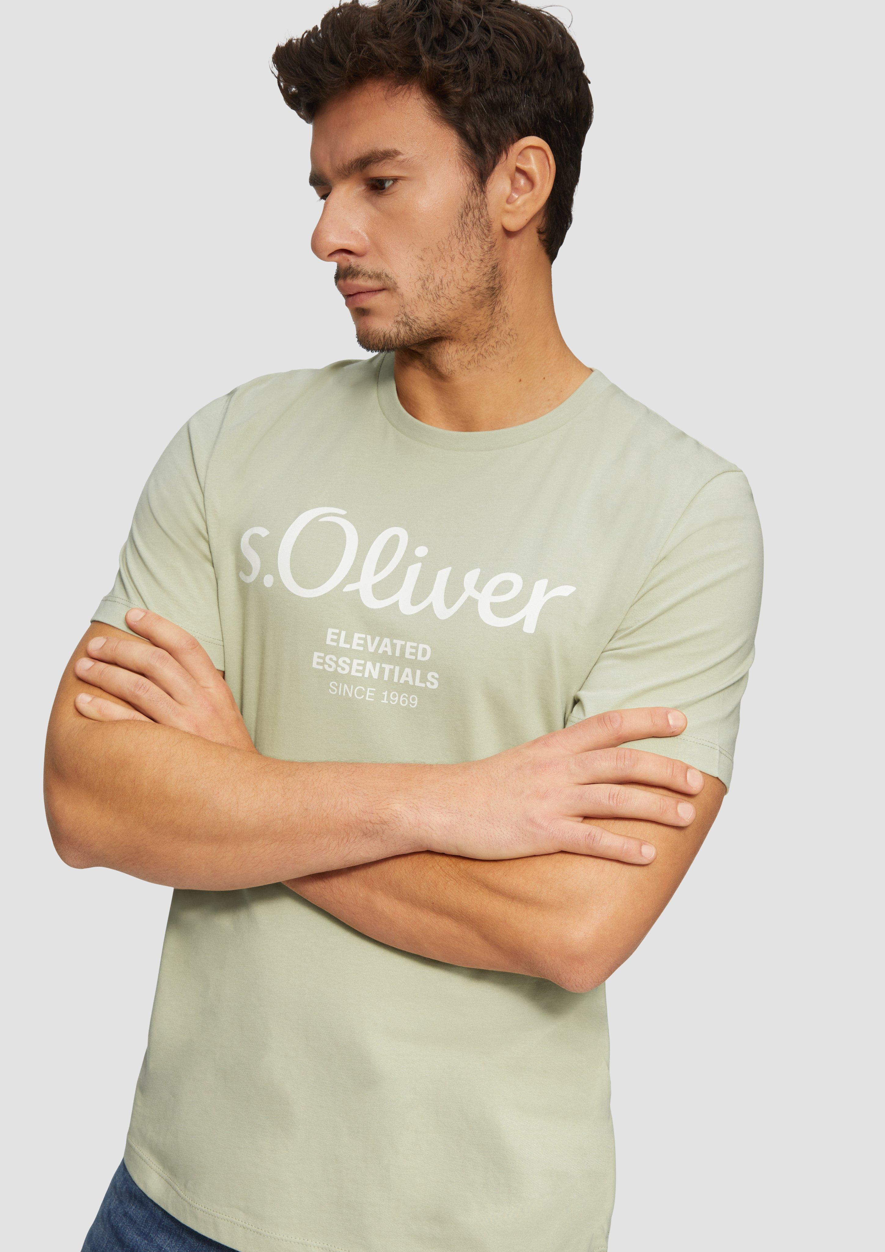 T-shirt in 80D1, 78D1, 56D1, 67D1, 47D1, 01D2, 46D1, 79D2, 48D1 & 99D2