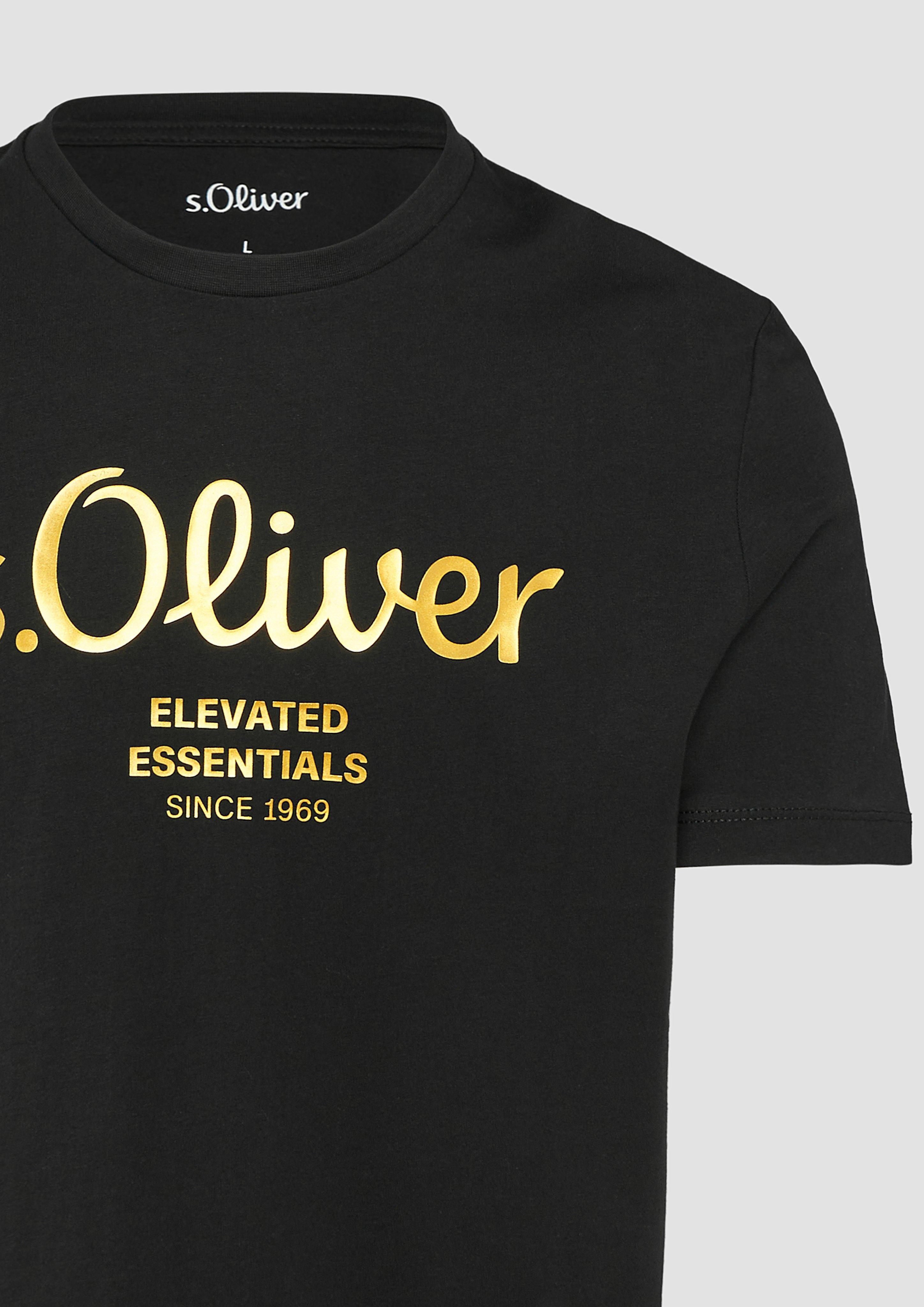 T-Shirt in 99D2, 78D1, 56D1, 67D1, 47D1, 01D2, 46D1, 79D2, 48D1 & 80D1