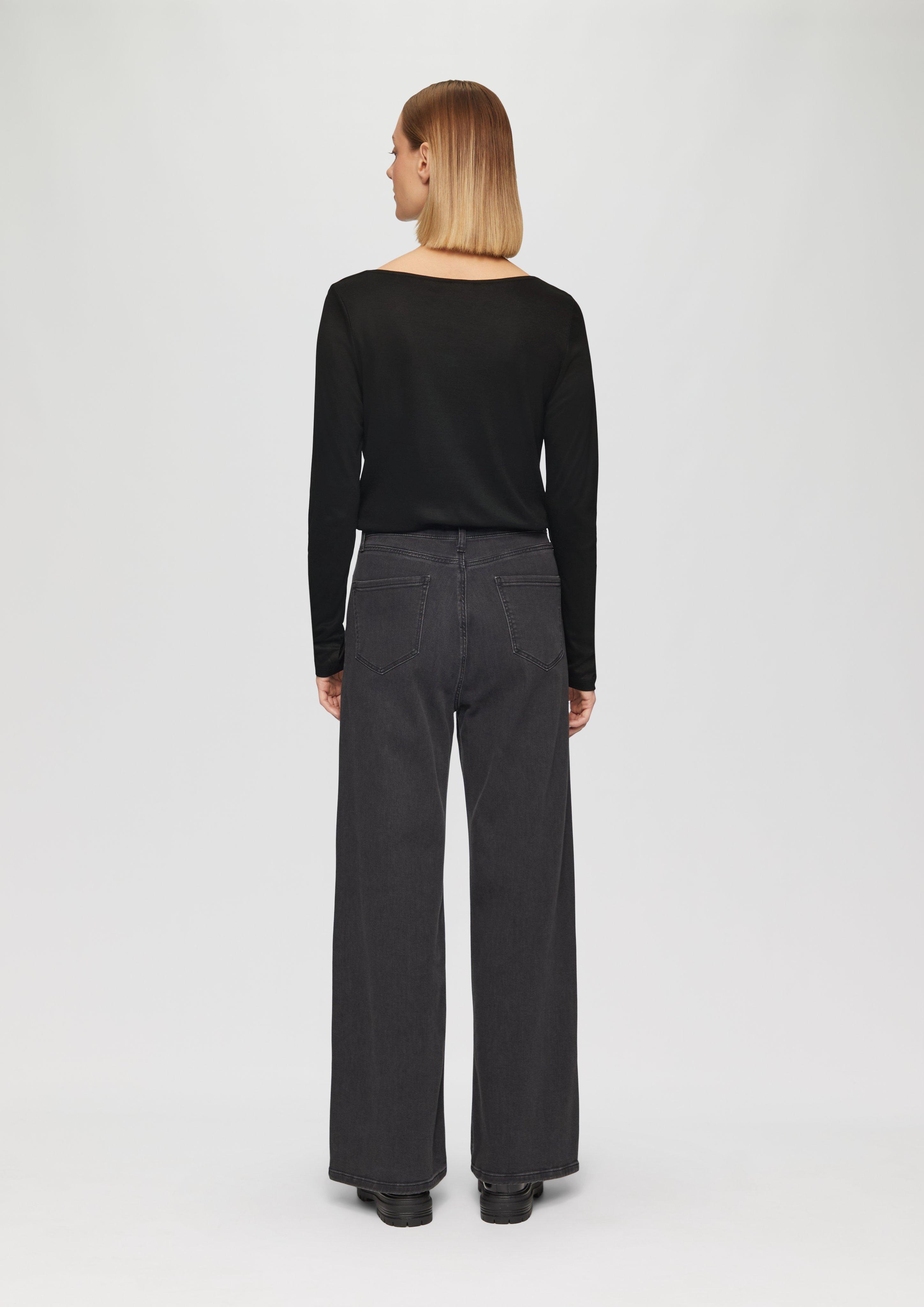 T-Shirt in 9999 & 5605