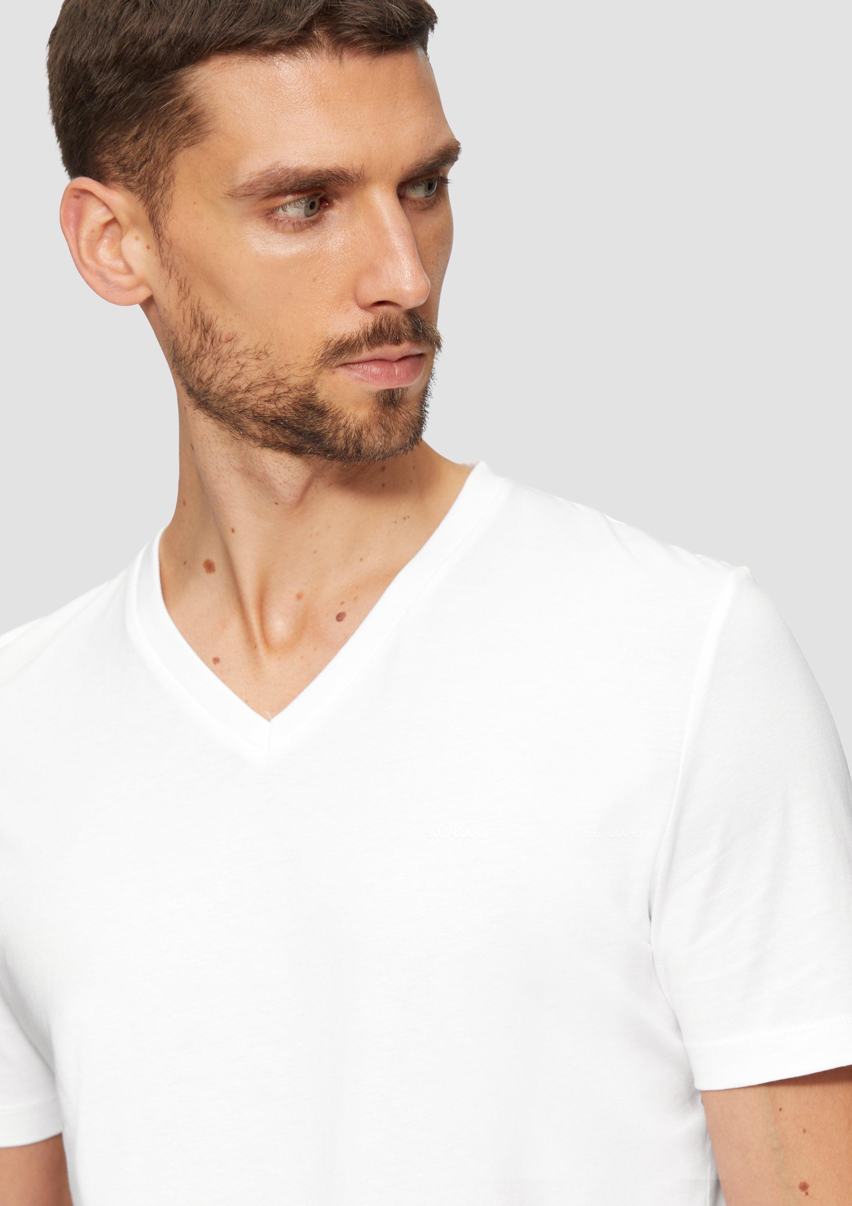 T-shirt in 0100, 4708, 5612, 6767, 9999 & 5978