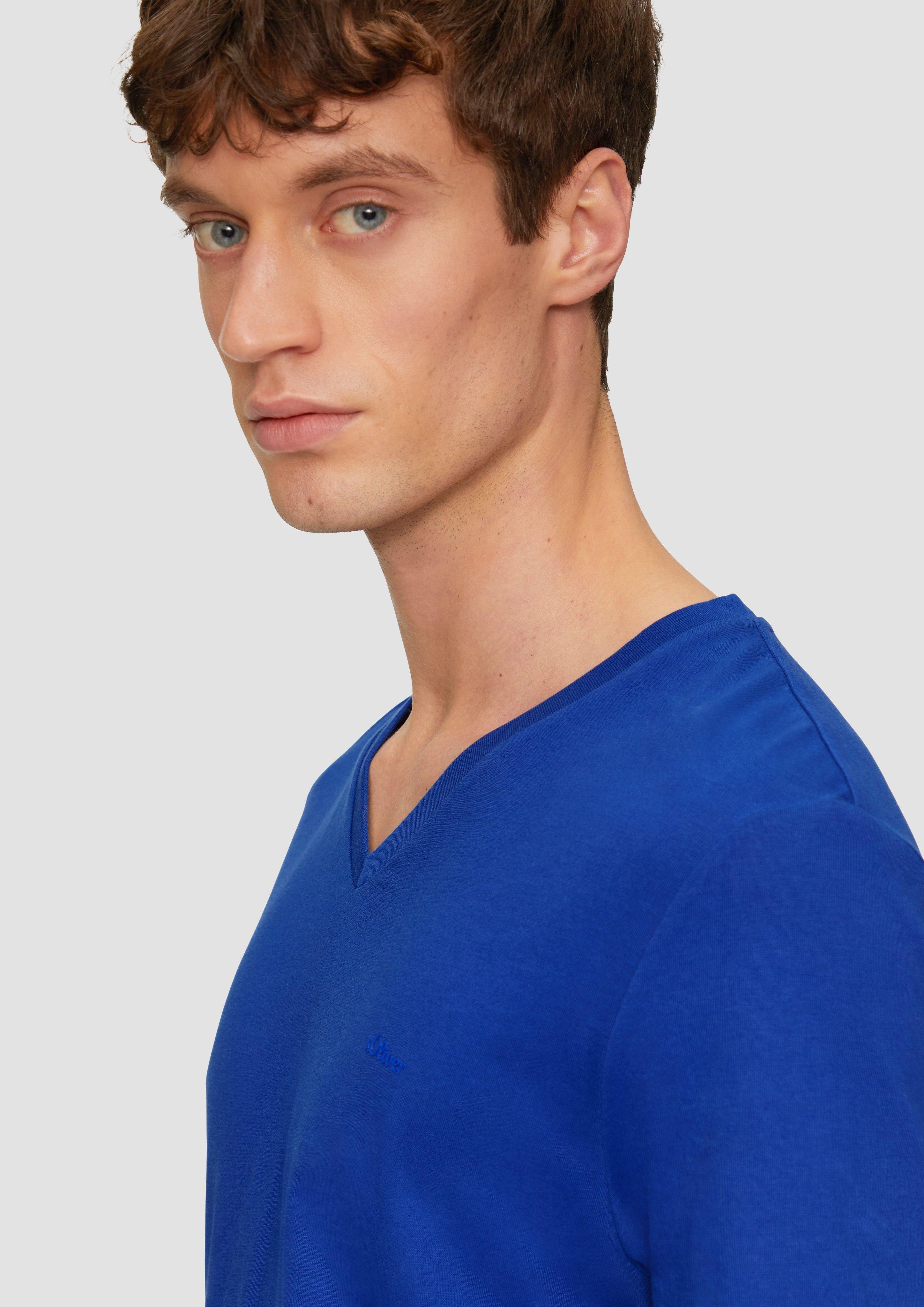 T-shirt in 5612, 4708, 6767, 9999, 0100 & 5978