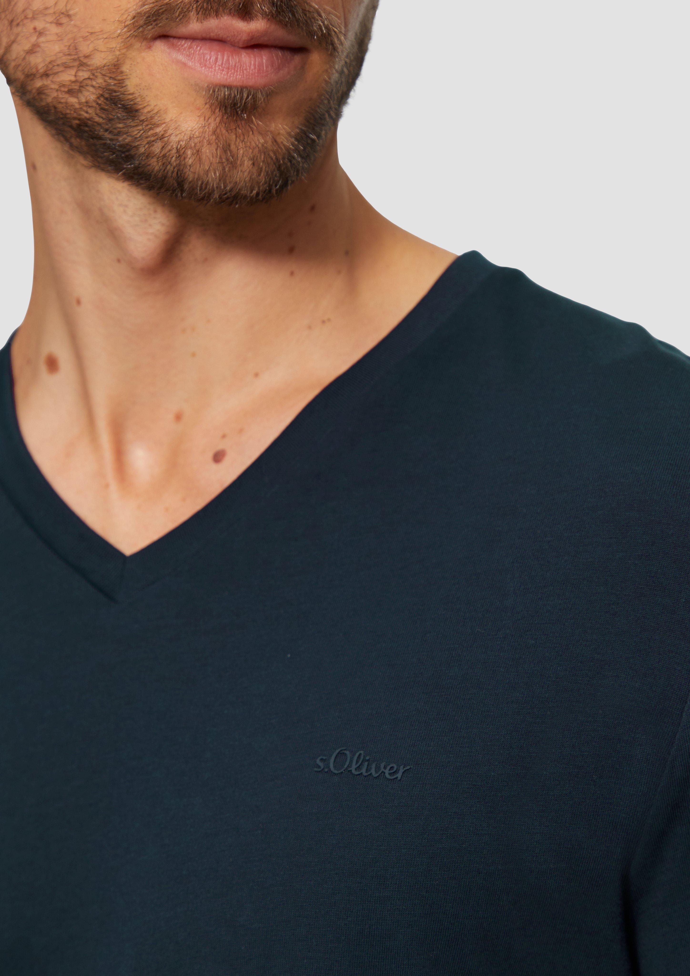 T-shirt in 5978, 4708, 5612, 6767, 9999 & 0100