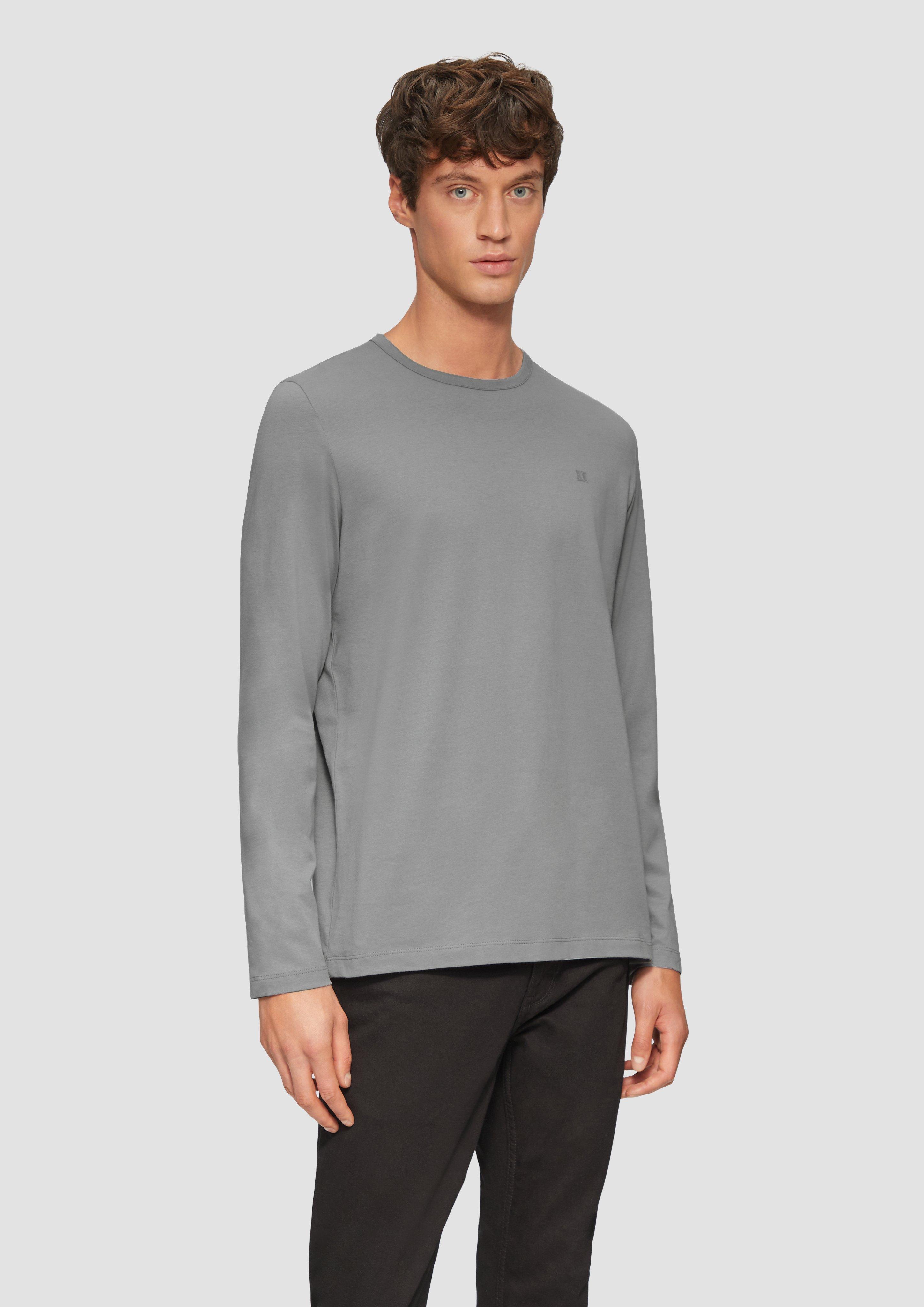 T-shirt in 9500, 6767, 5978, 5612 & 0120