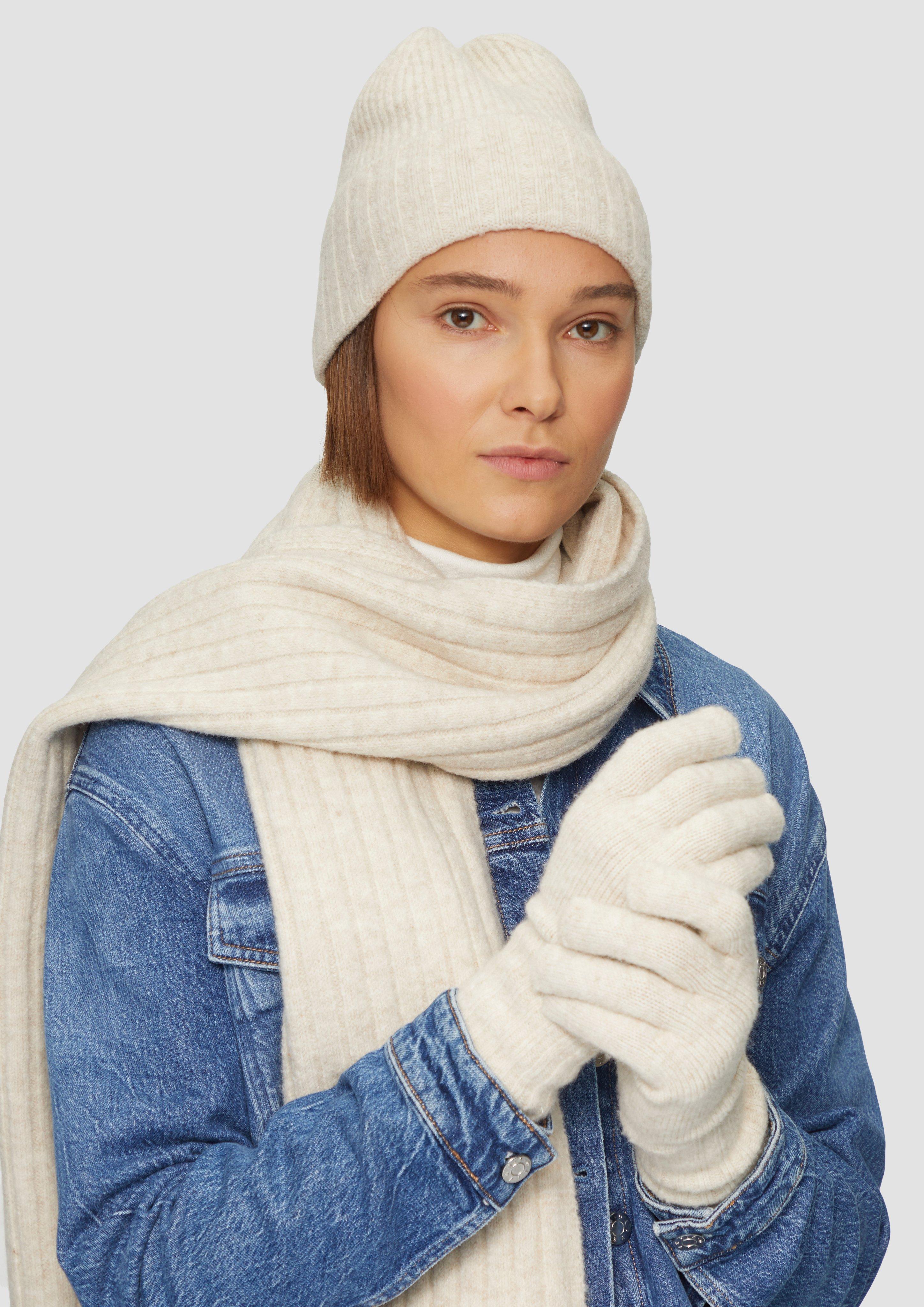 Gants in 81W9 & 2586