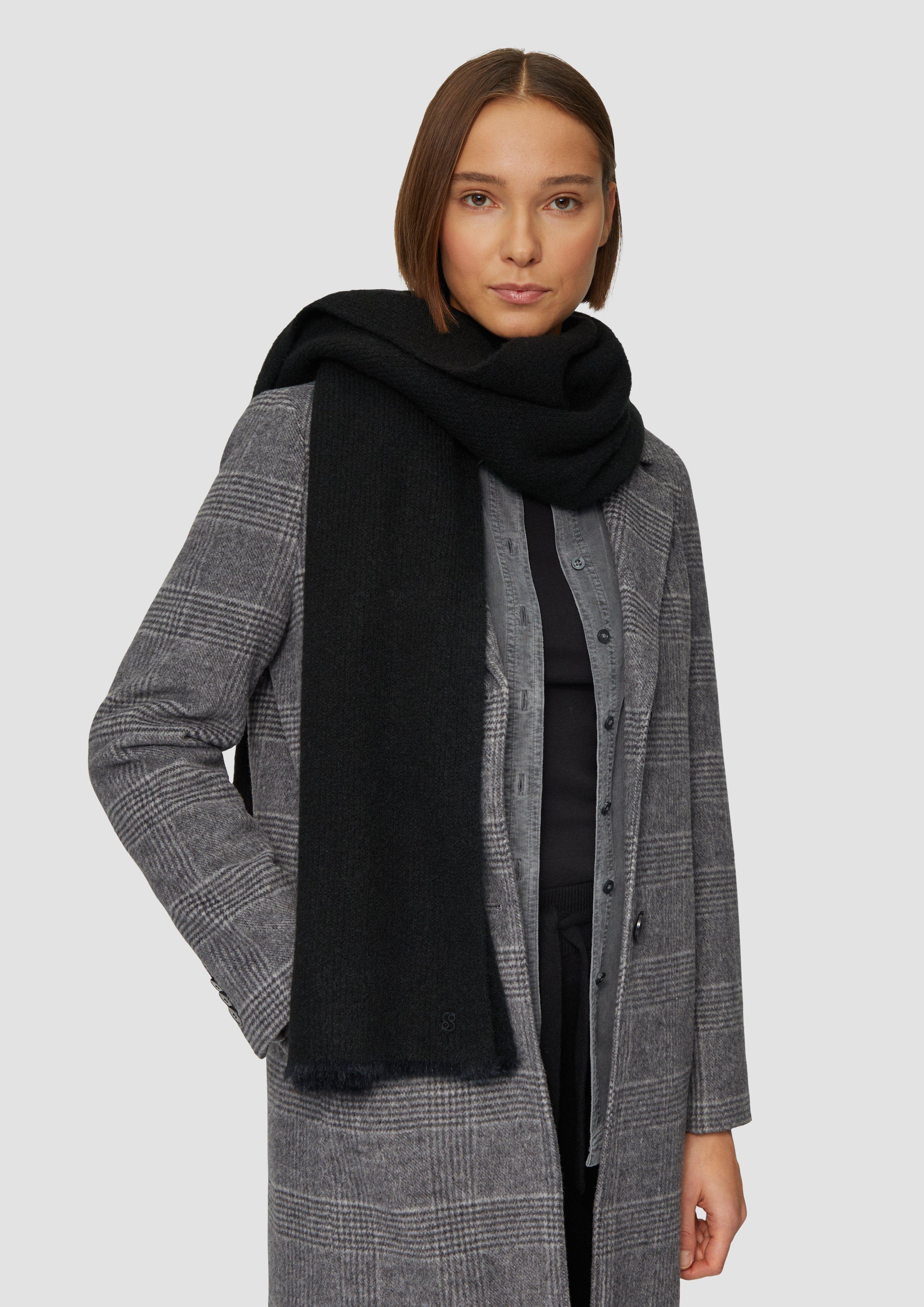 Scarf in 9999 &amp; 83W8