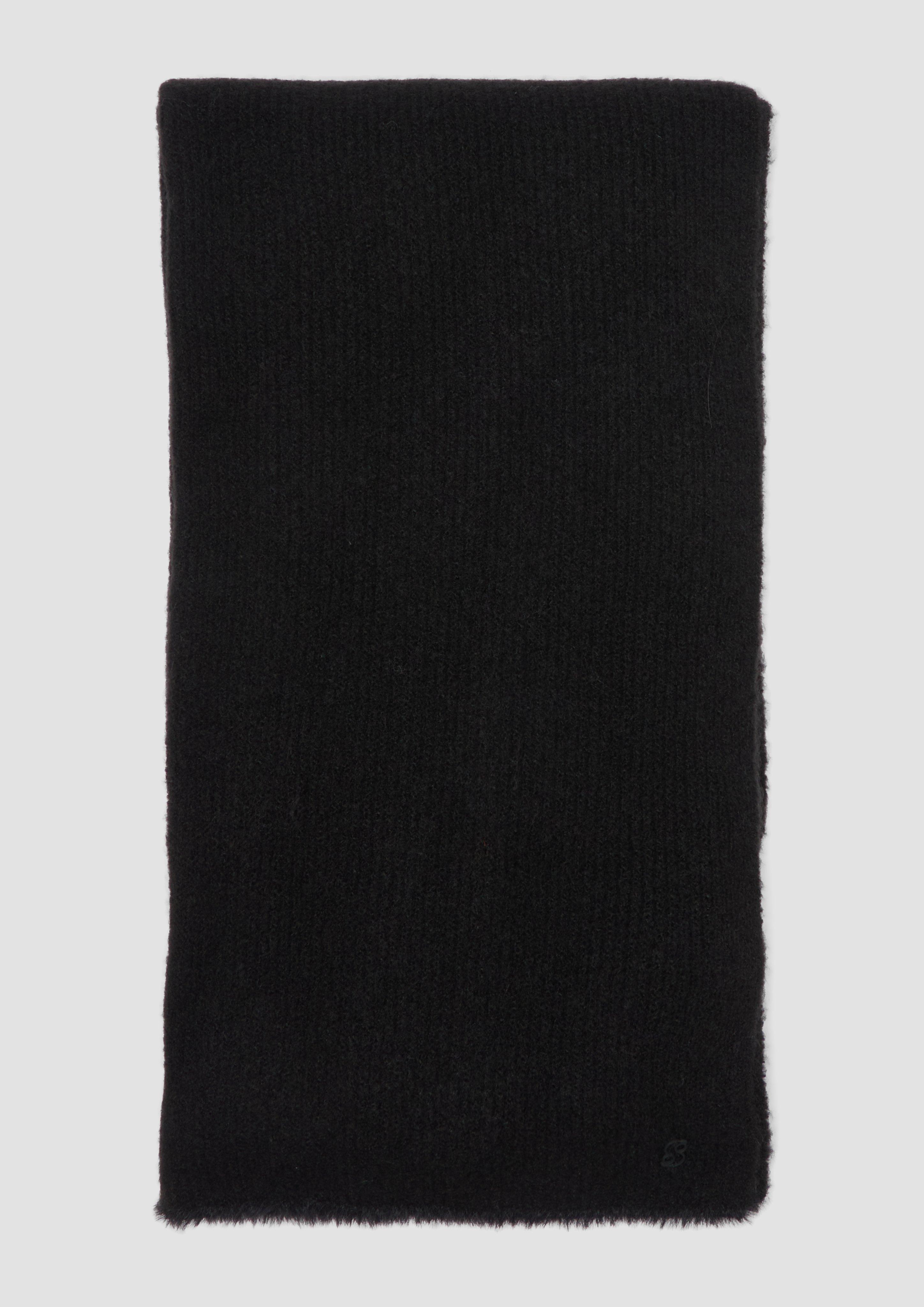 Scarf in 9999 &amp; 83W8