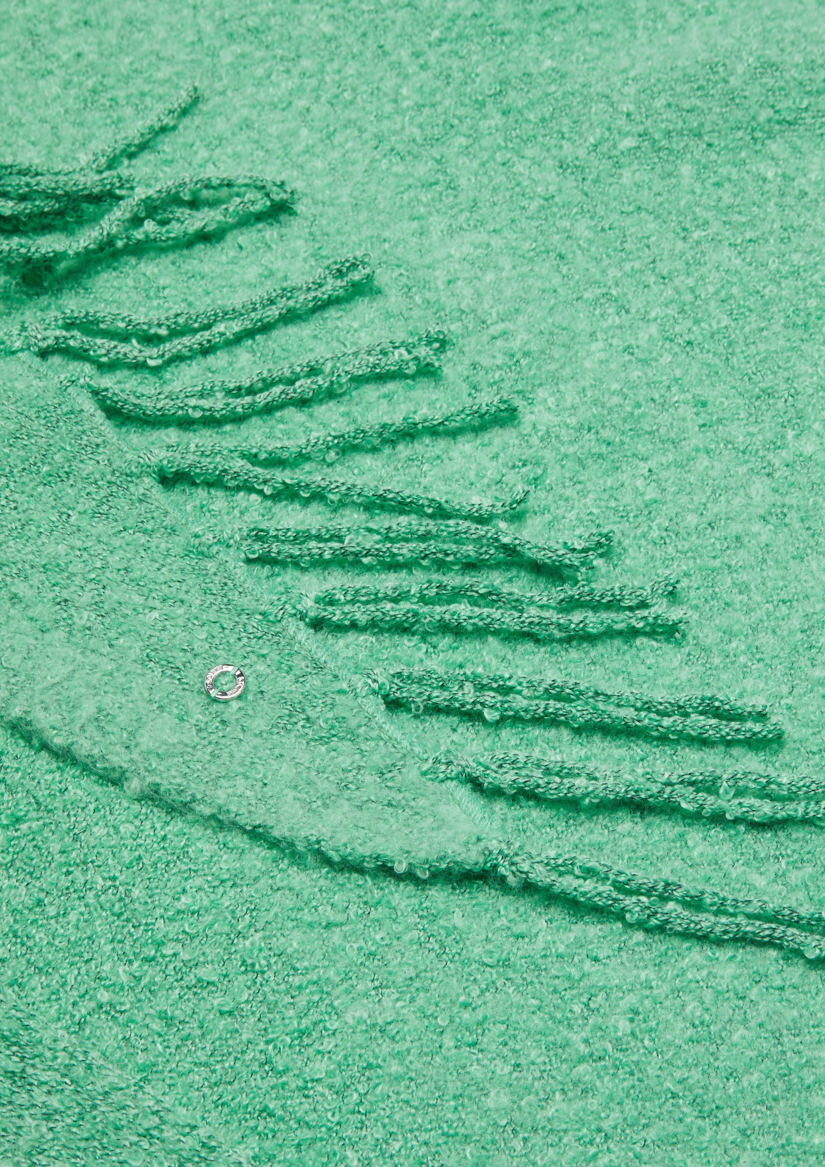 Šátek in 7326, 8530, 8100 & 2116