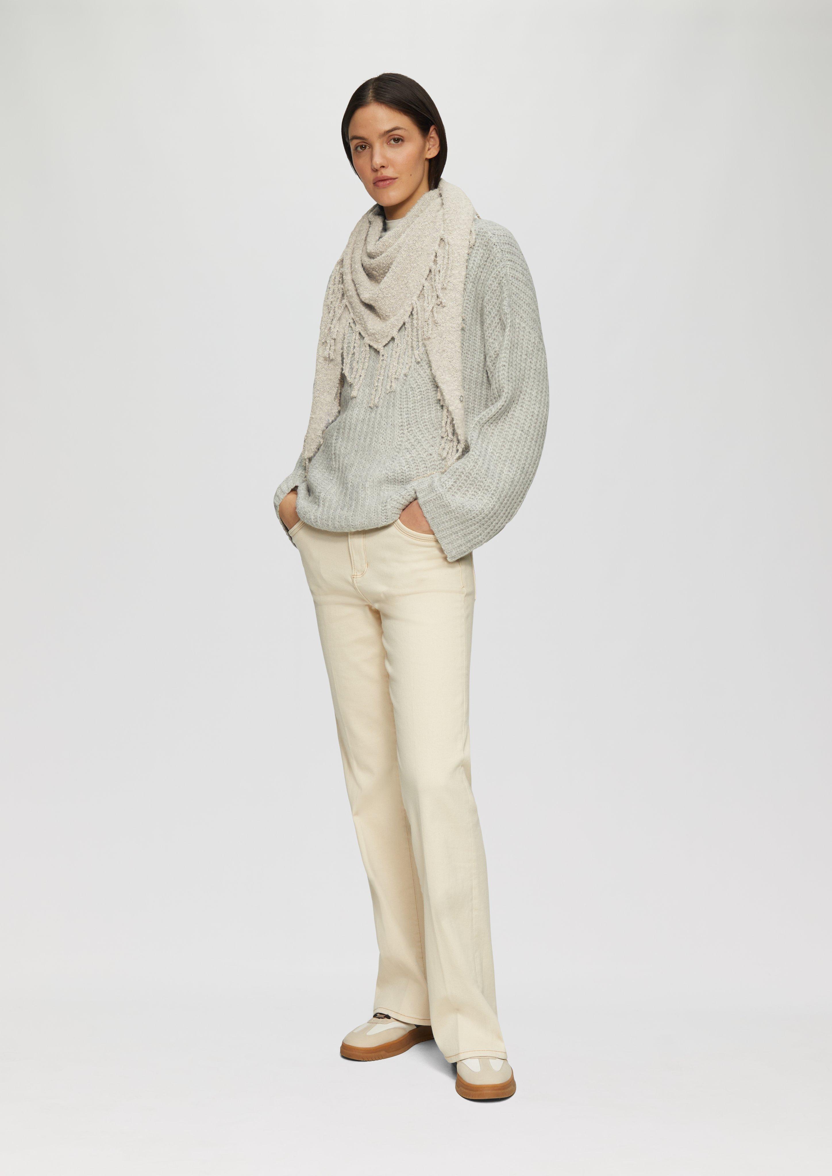 Šátek in 8100, 8530, 2116 & 7326