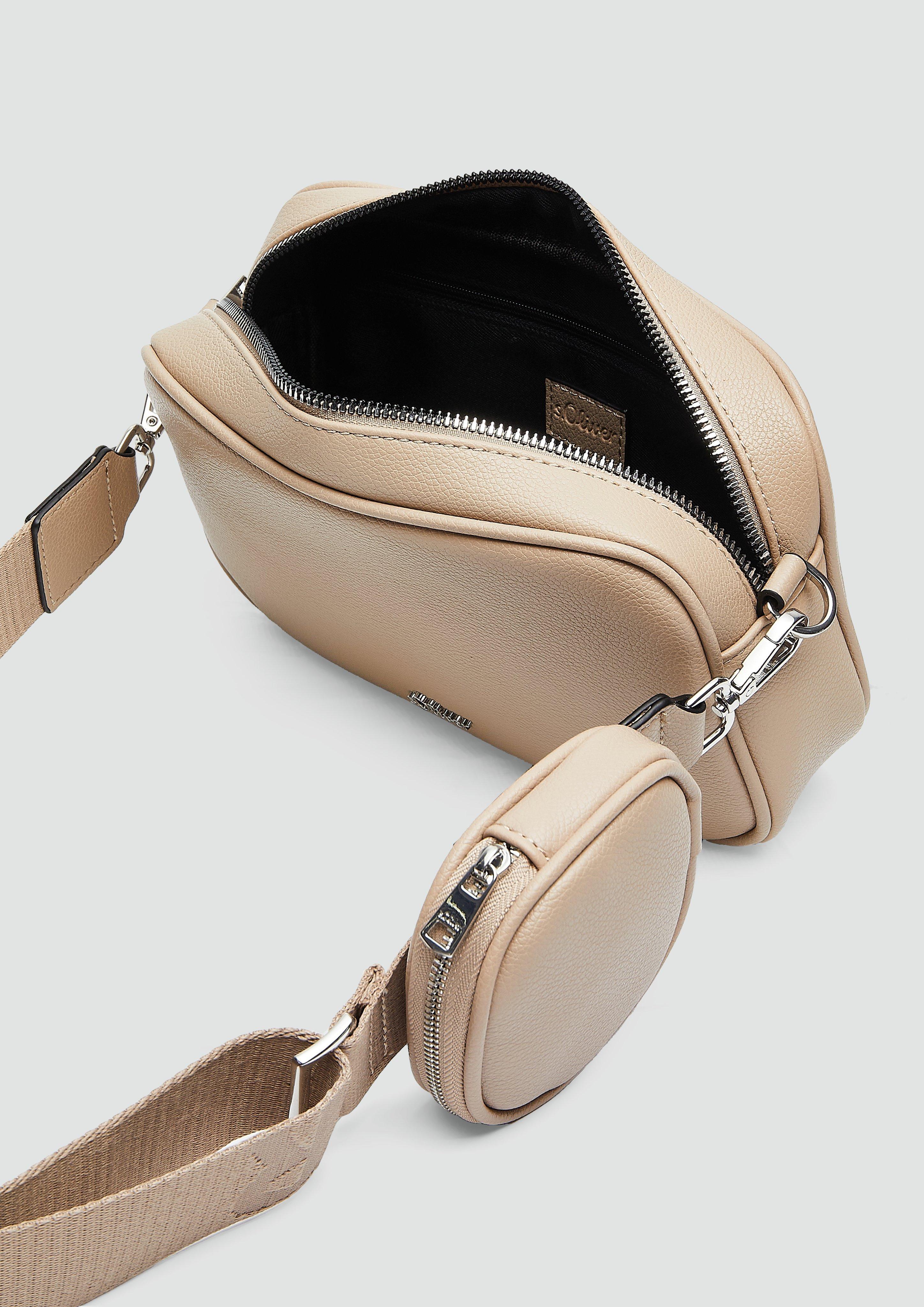 s.Oliver Camera-Bag aus Lederimitat