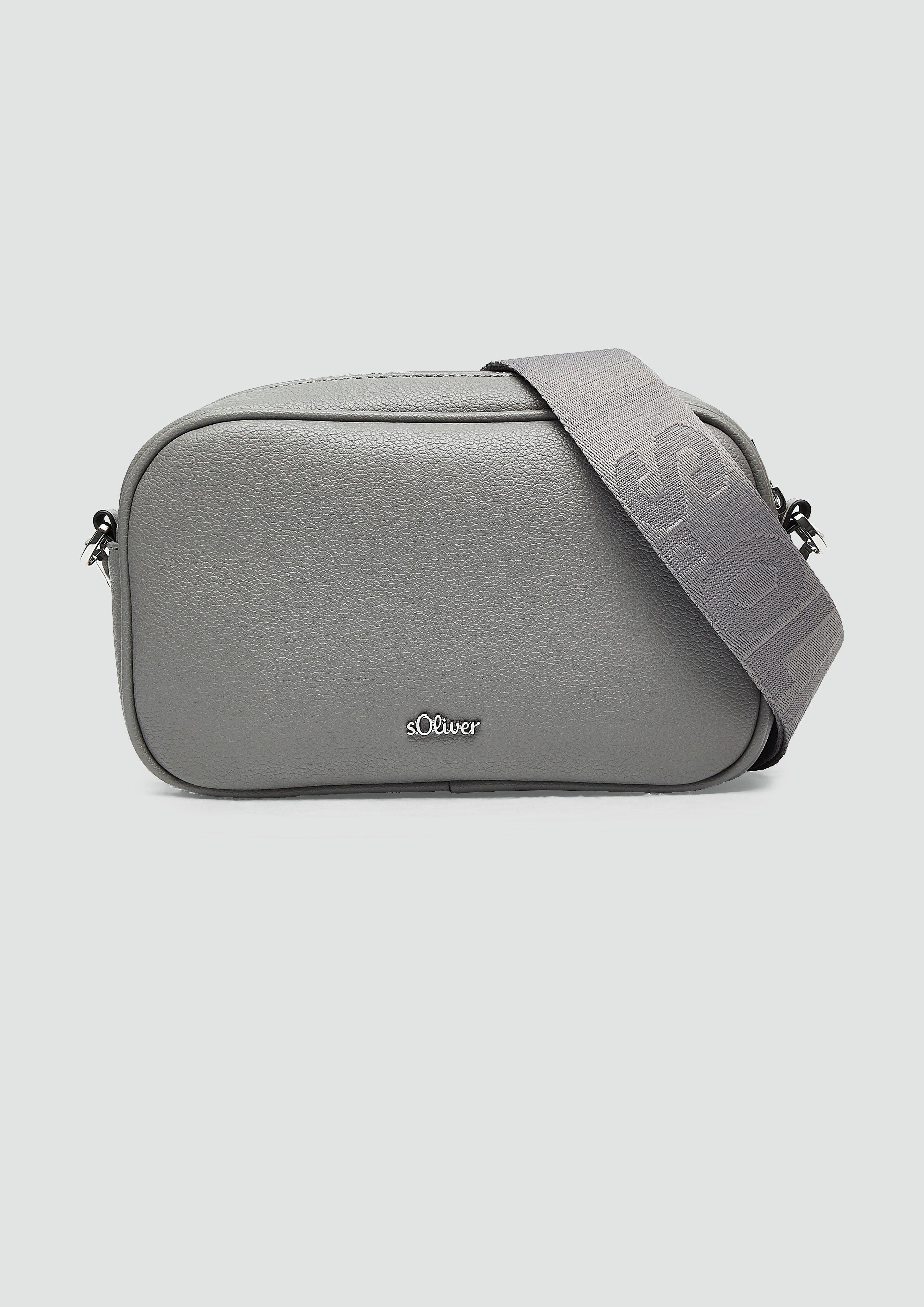 S.Oliver Camera-Bag aus Lederimitat