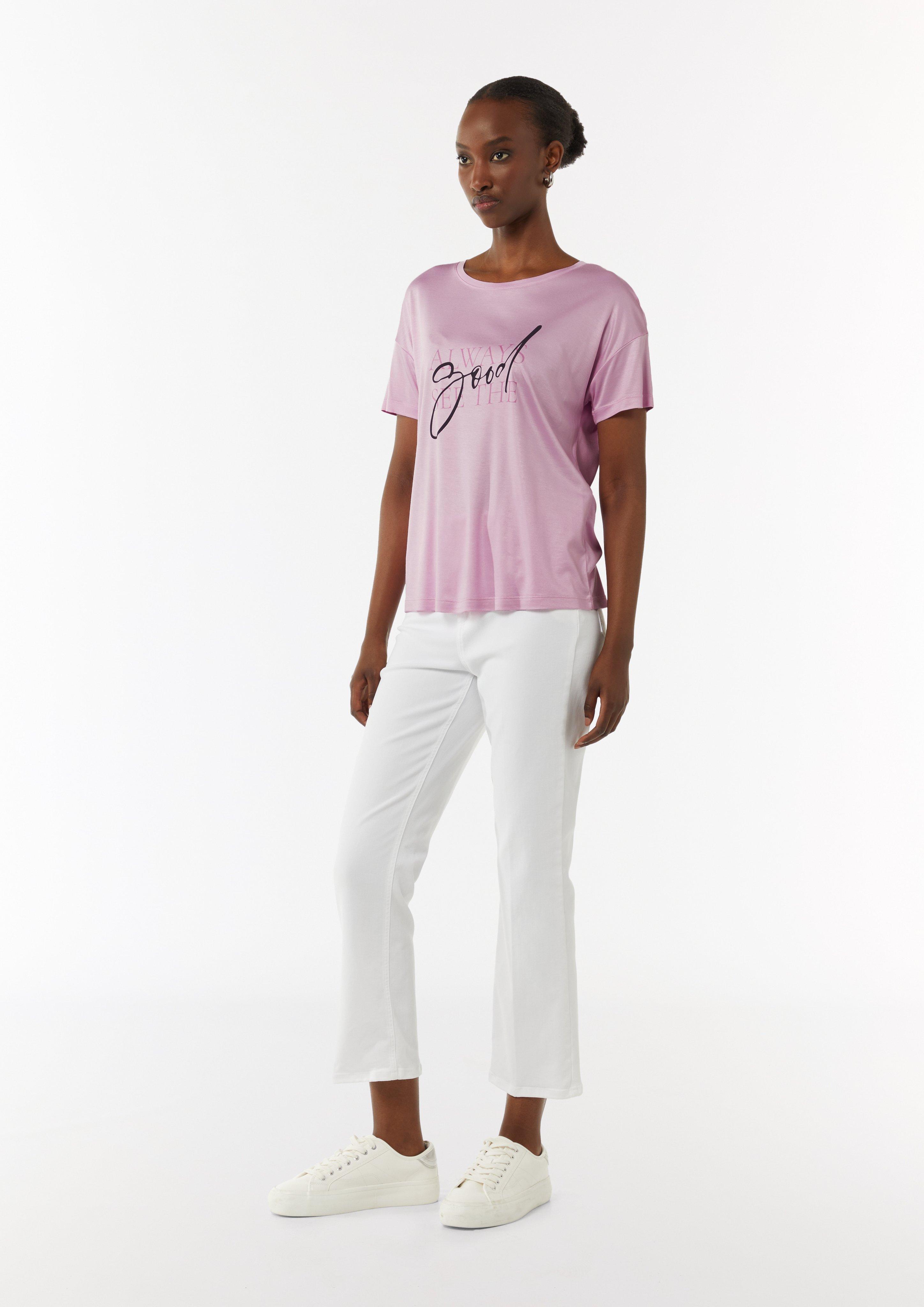 T-Shirt in 40E3 & 01D7