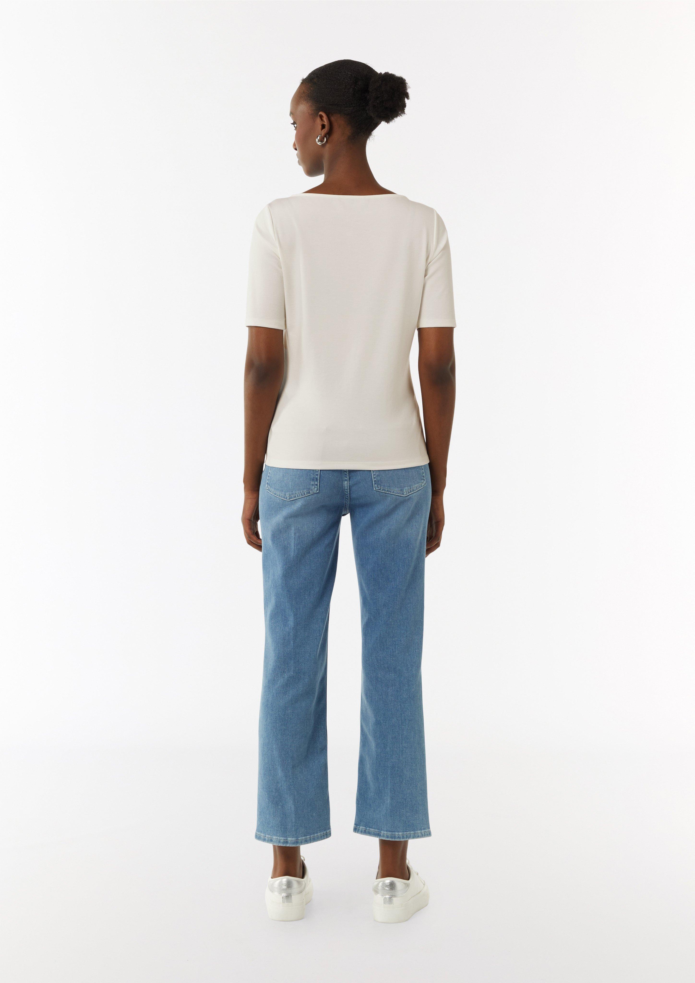 T-Shirt in 0120 & 4074