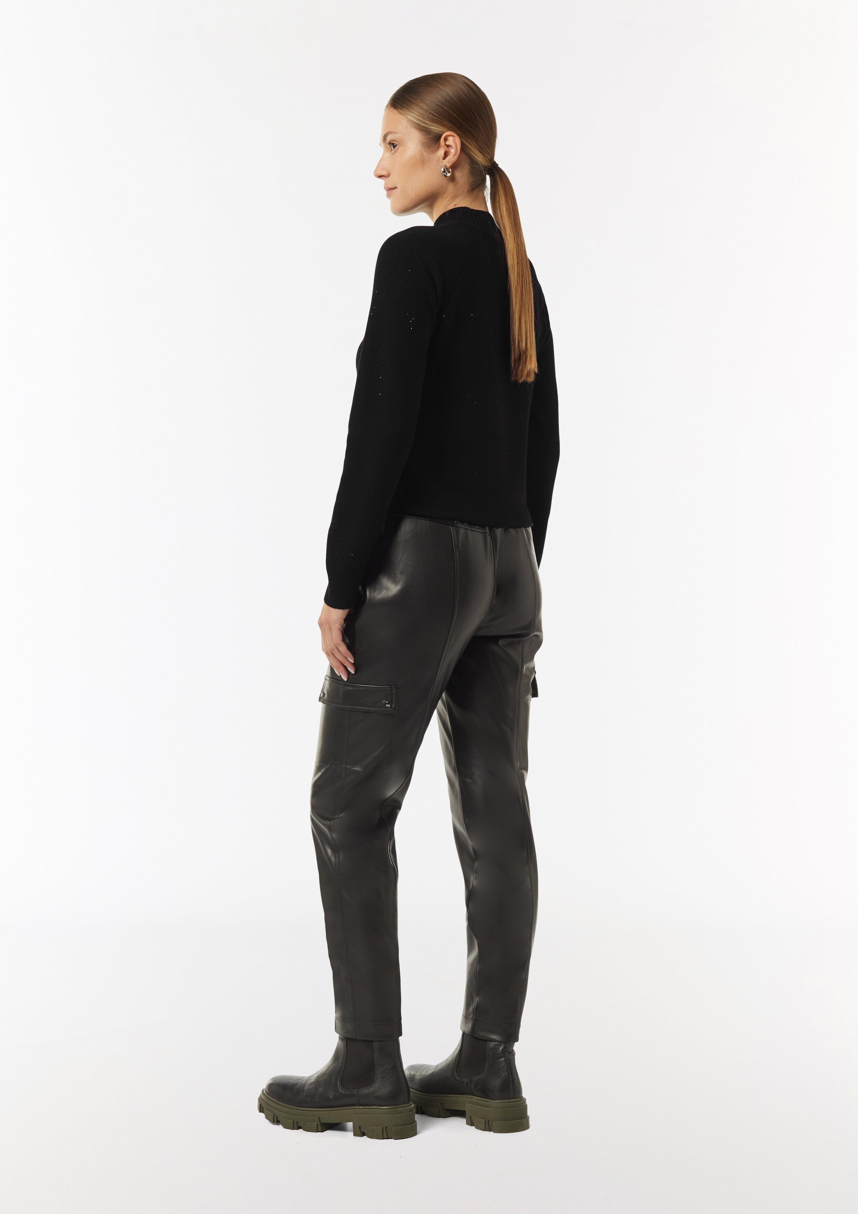 Knitted pullover in 99L0