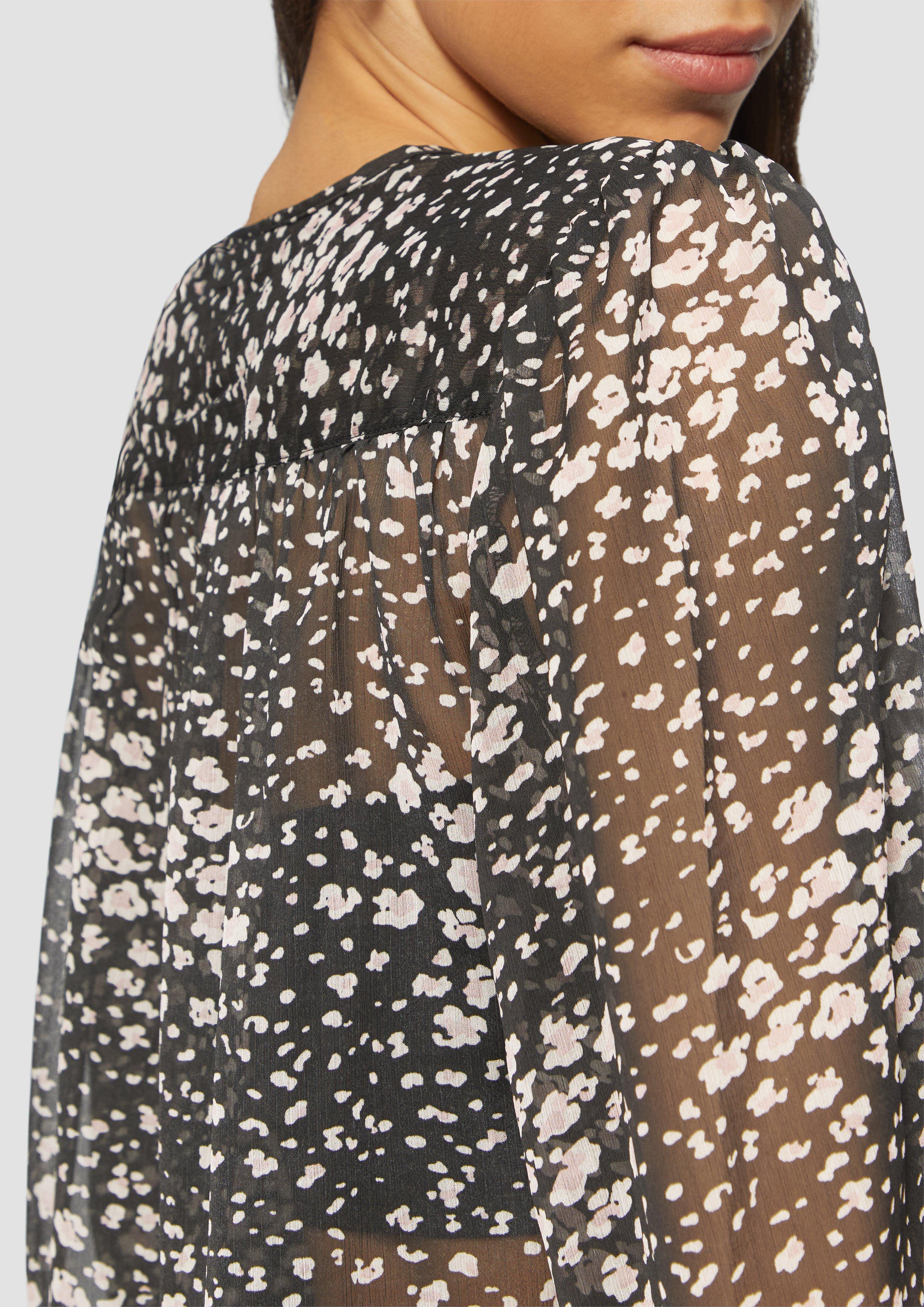 Blouse in 99A3, 80A4 & 41A2