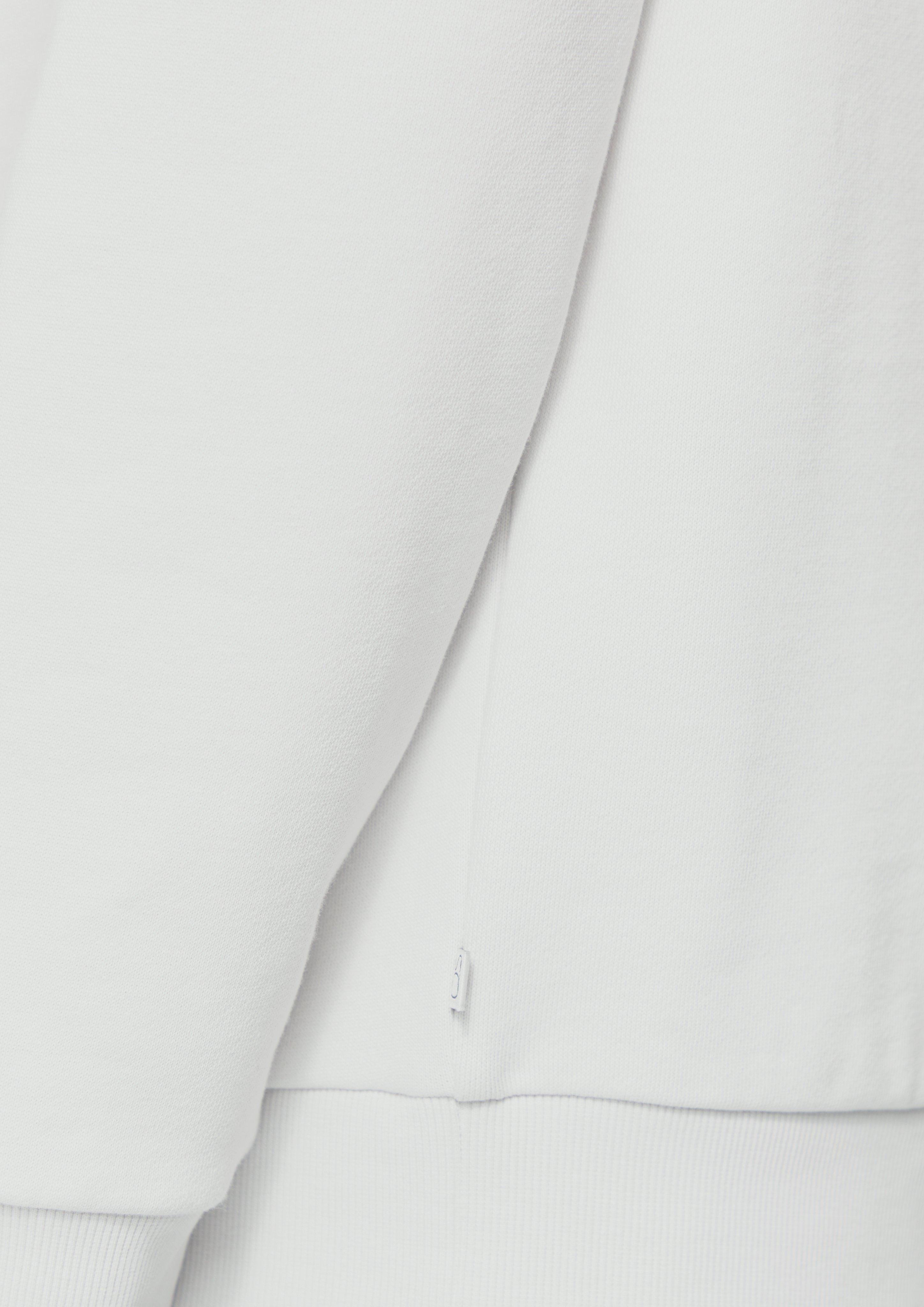 Sweatshirt in 90D0 & 52D0