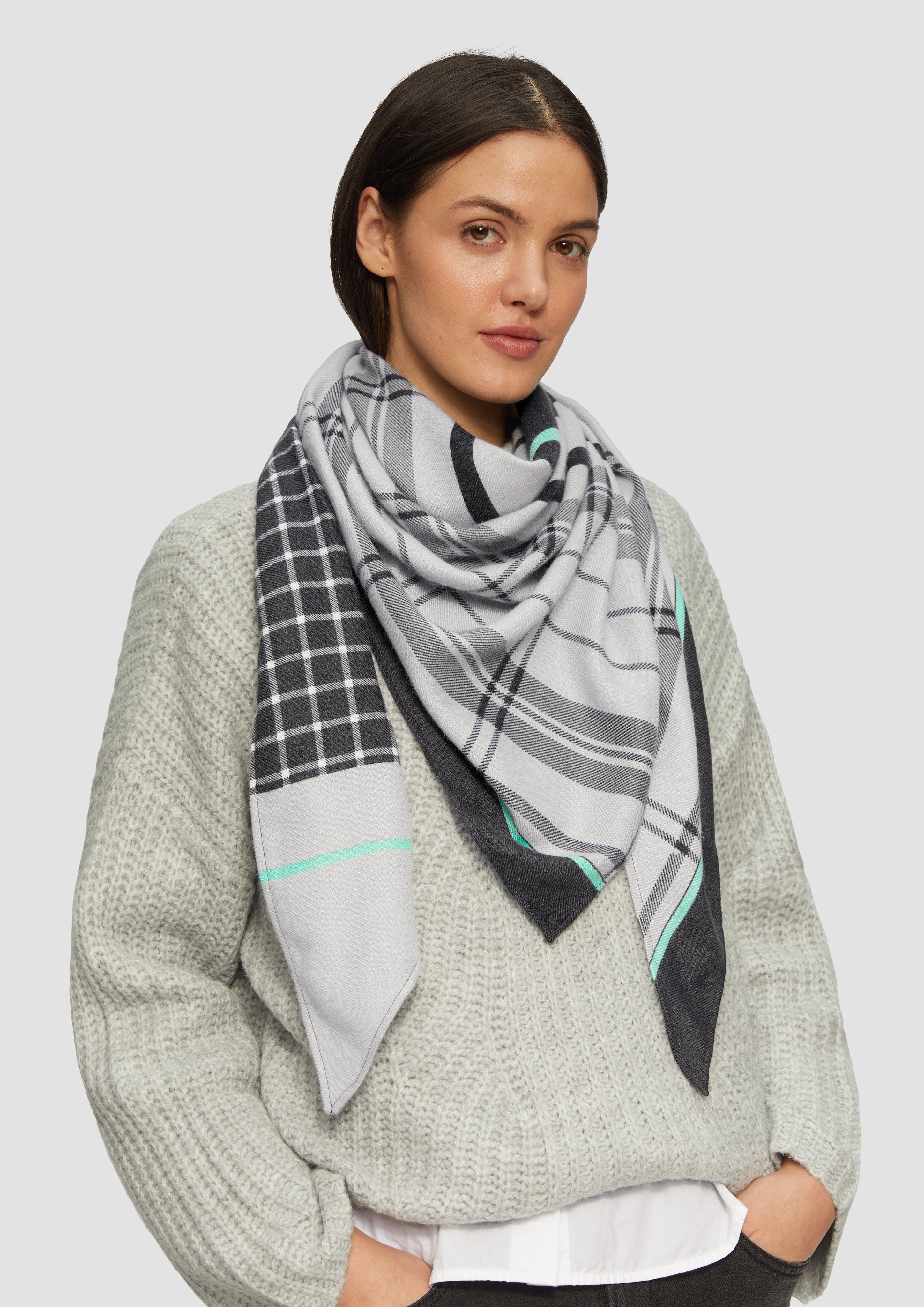 Schal in 98D0 & 81D0