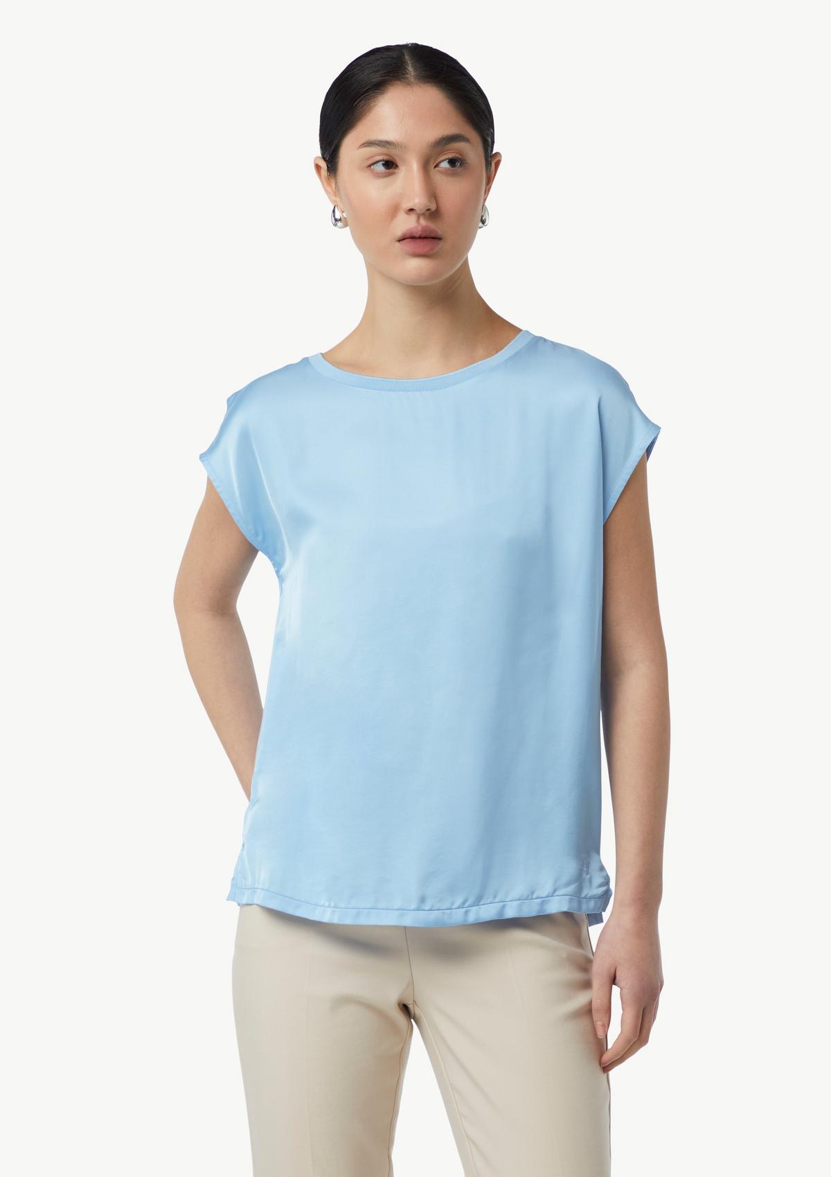 2157882.5084_front?w=1200&q=80