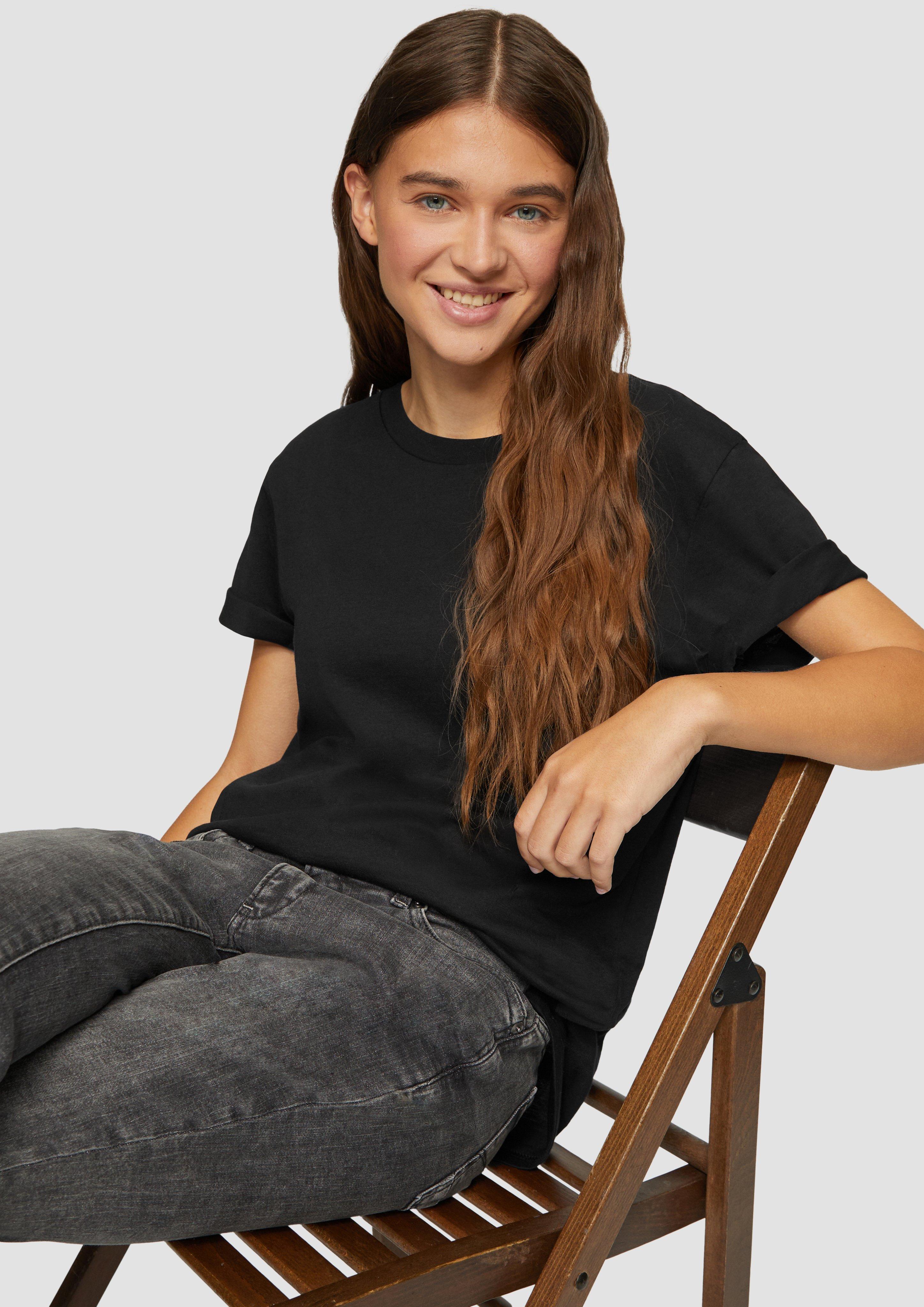 T-shirt in 9999 & 0100