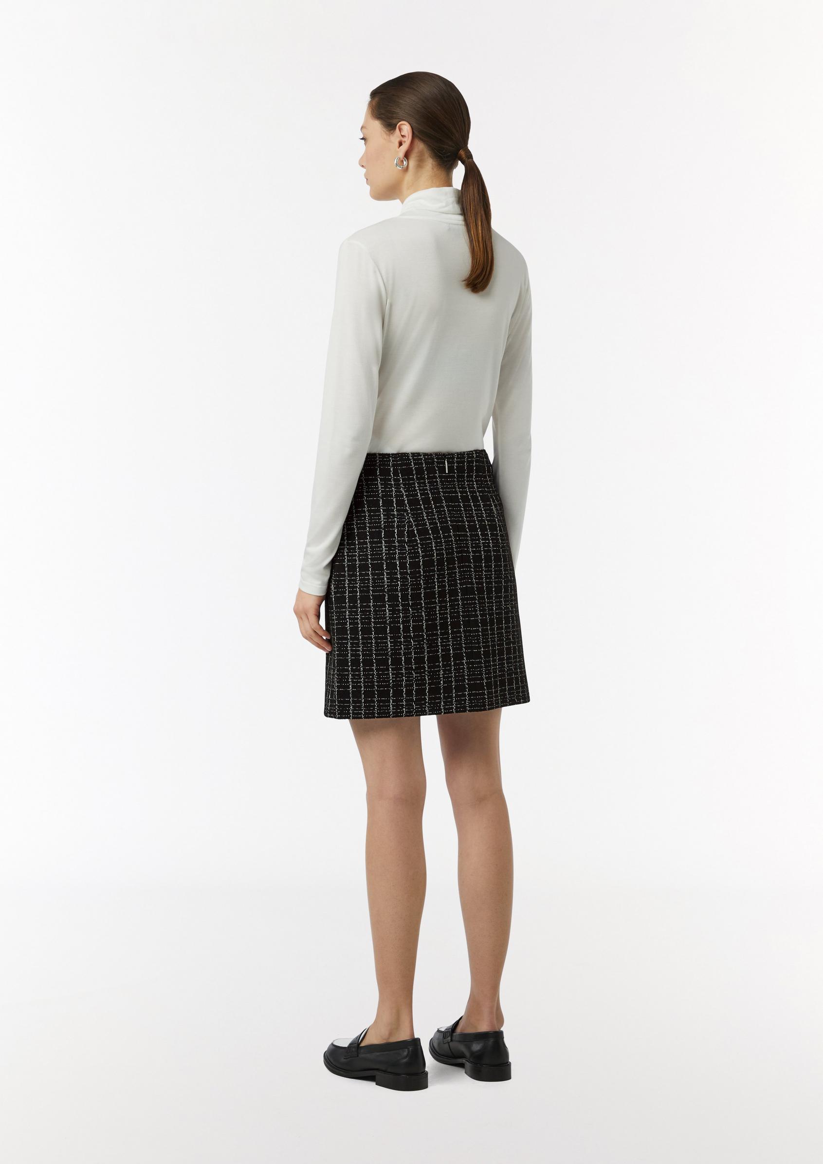 Kurzer Rock in Bouclé Jersey in schwarz von COMMA