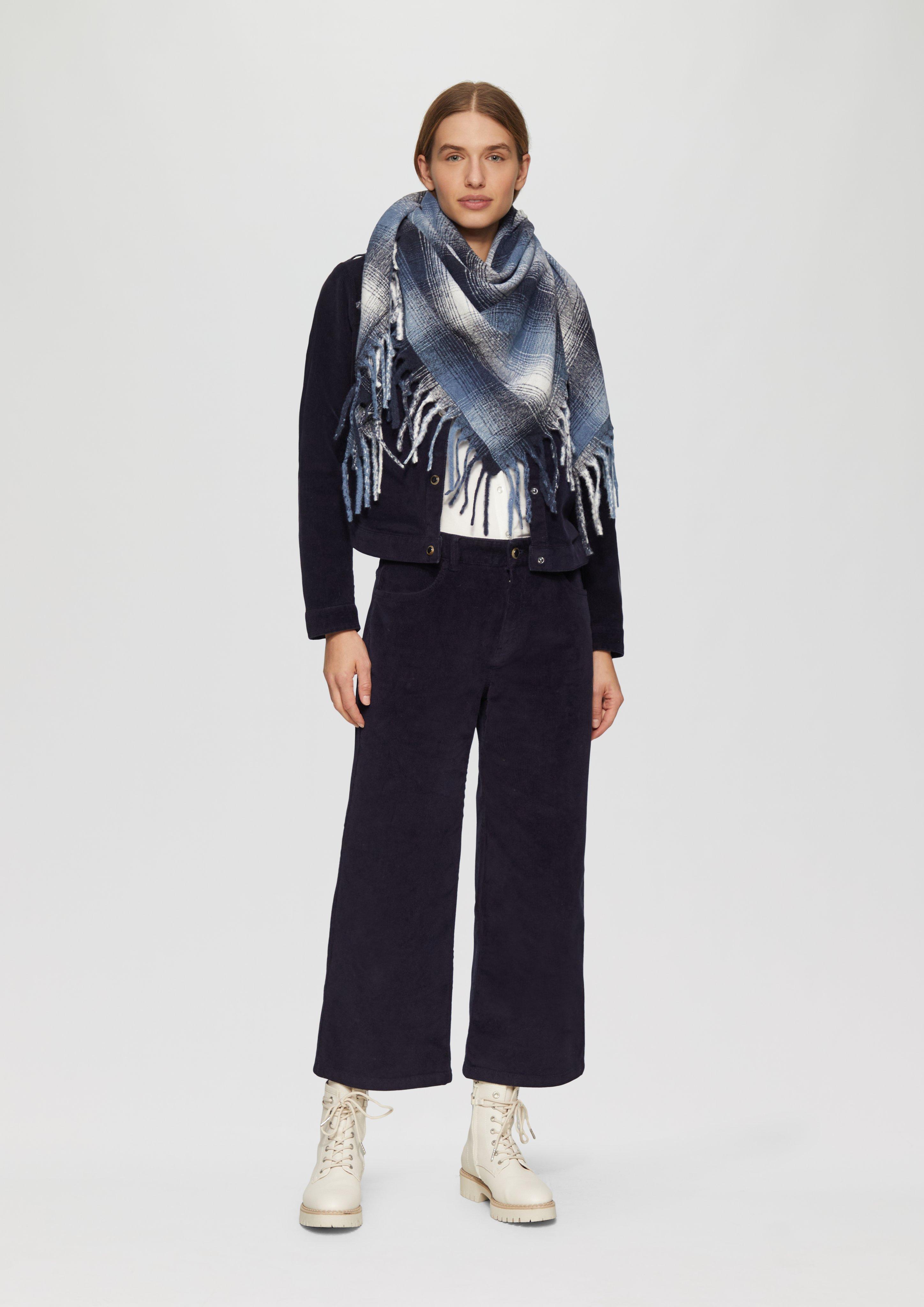 Écharpe in 59N0 & 83N0