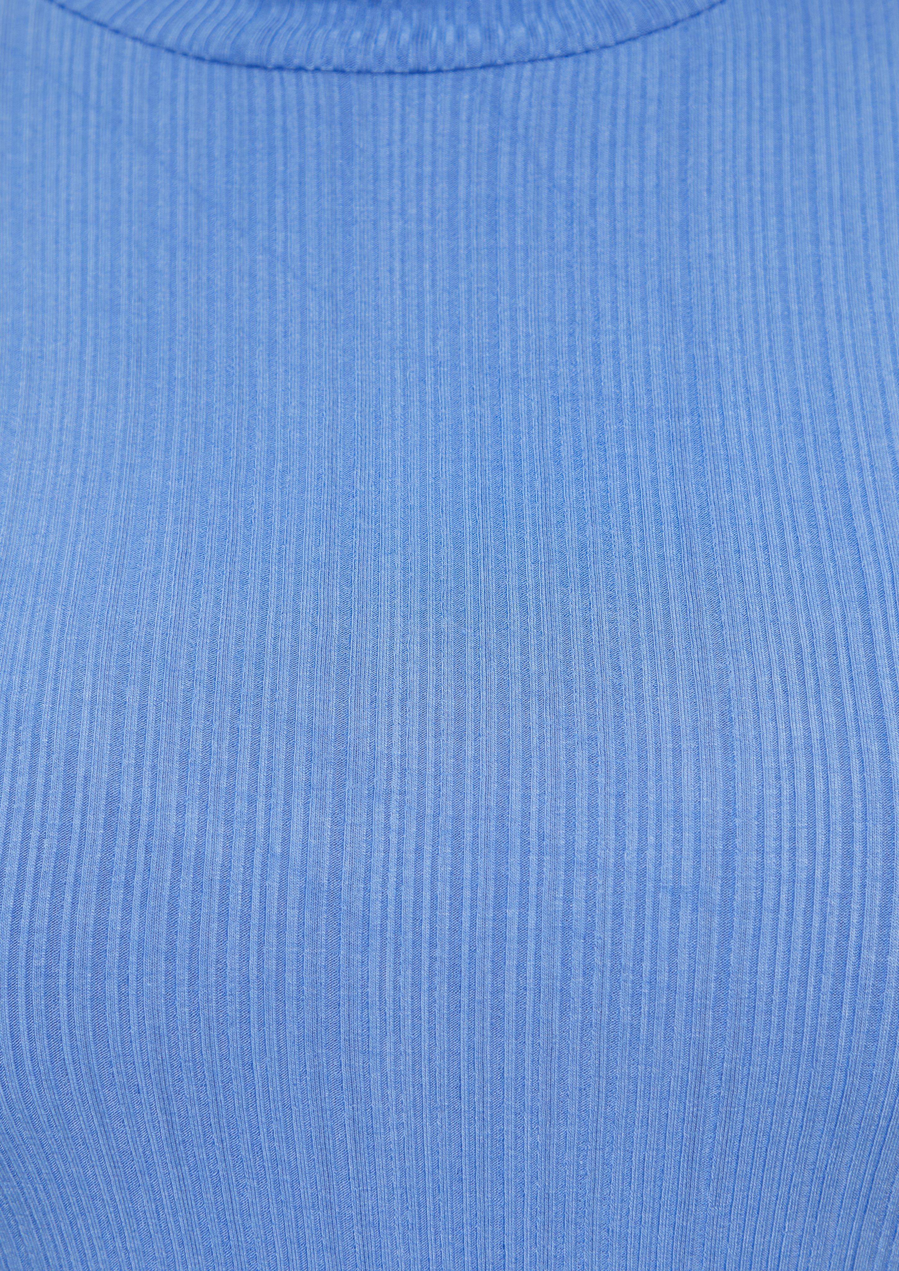 T-shirt in 5361, 0510 & 5872