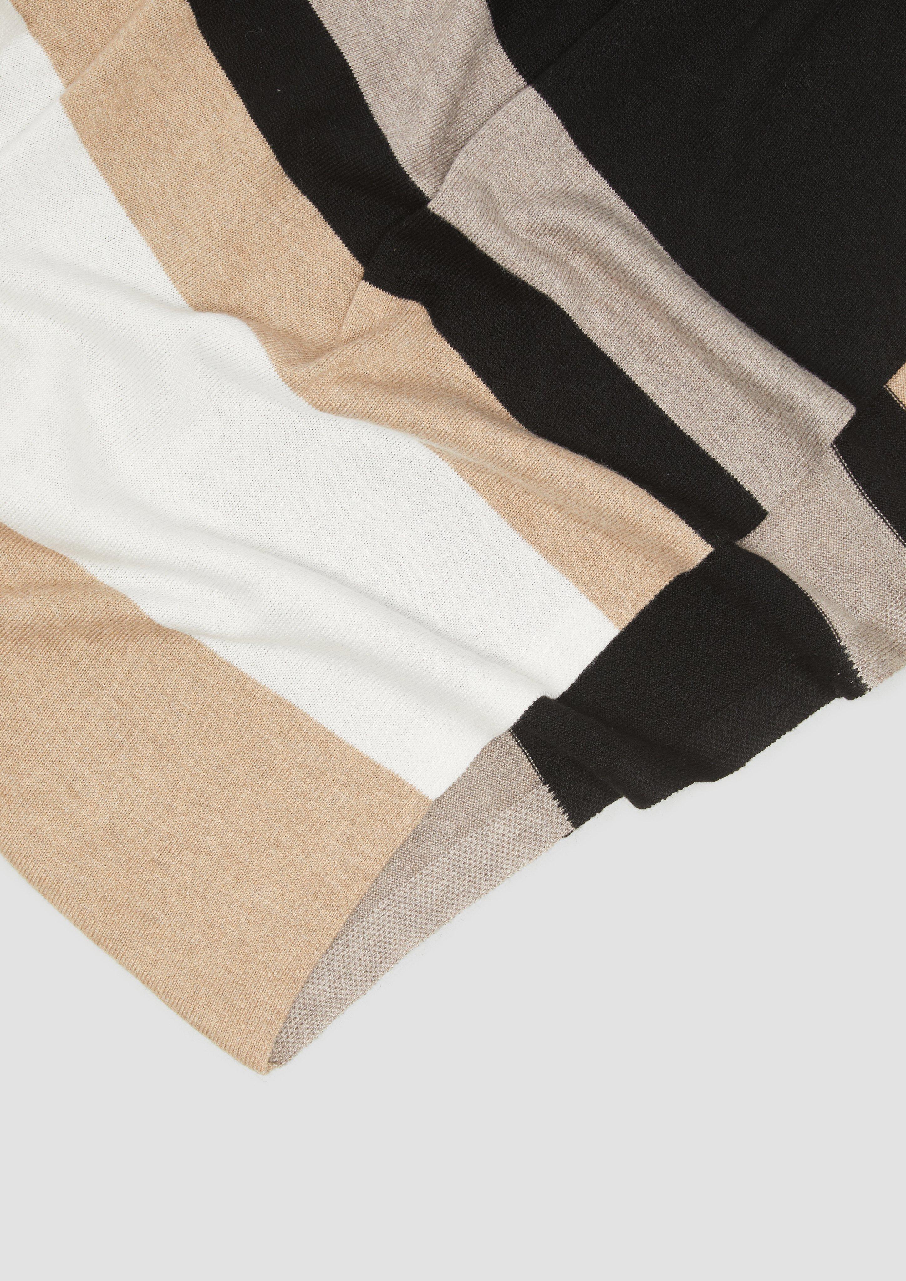 s.Oliver Wärmender Loop-Schal aus Strick