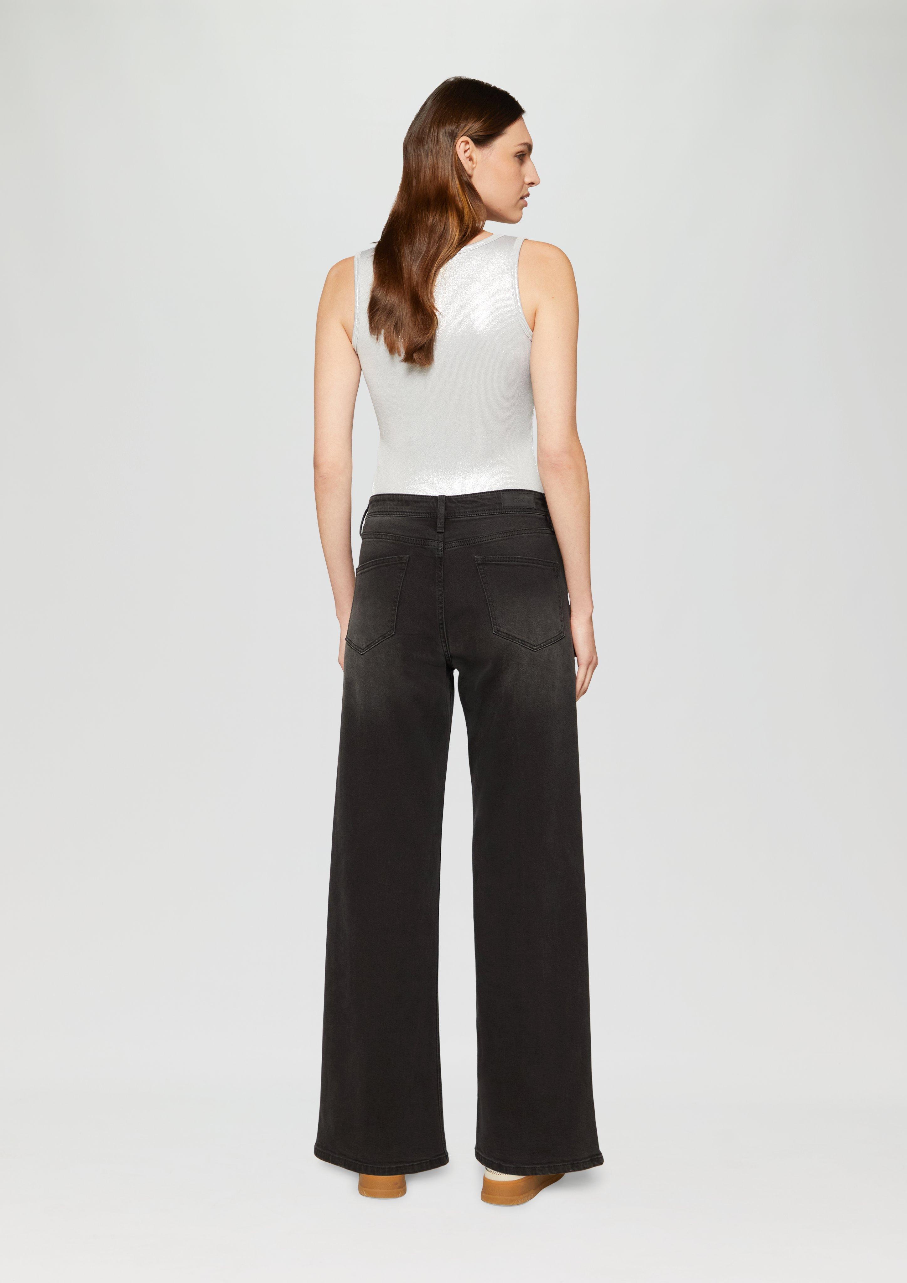 T-shirt in 9105 & 8100