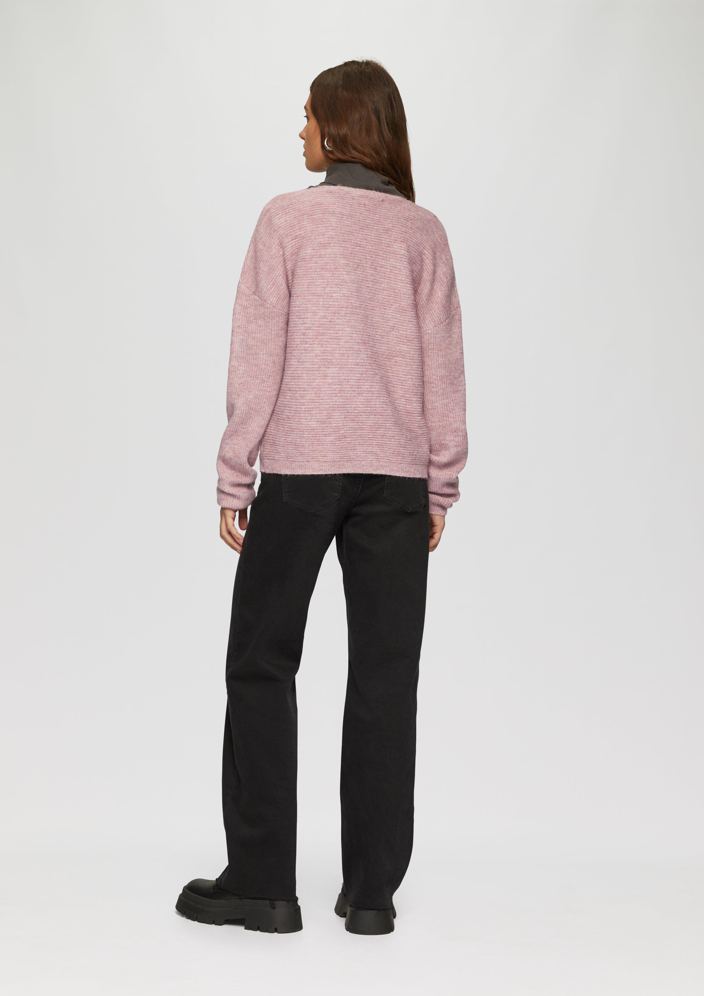 Knitted jumper in 41W0 & 52W0