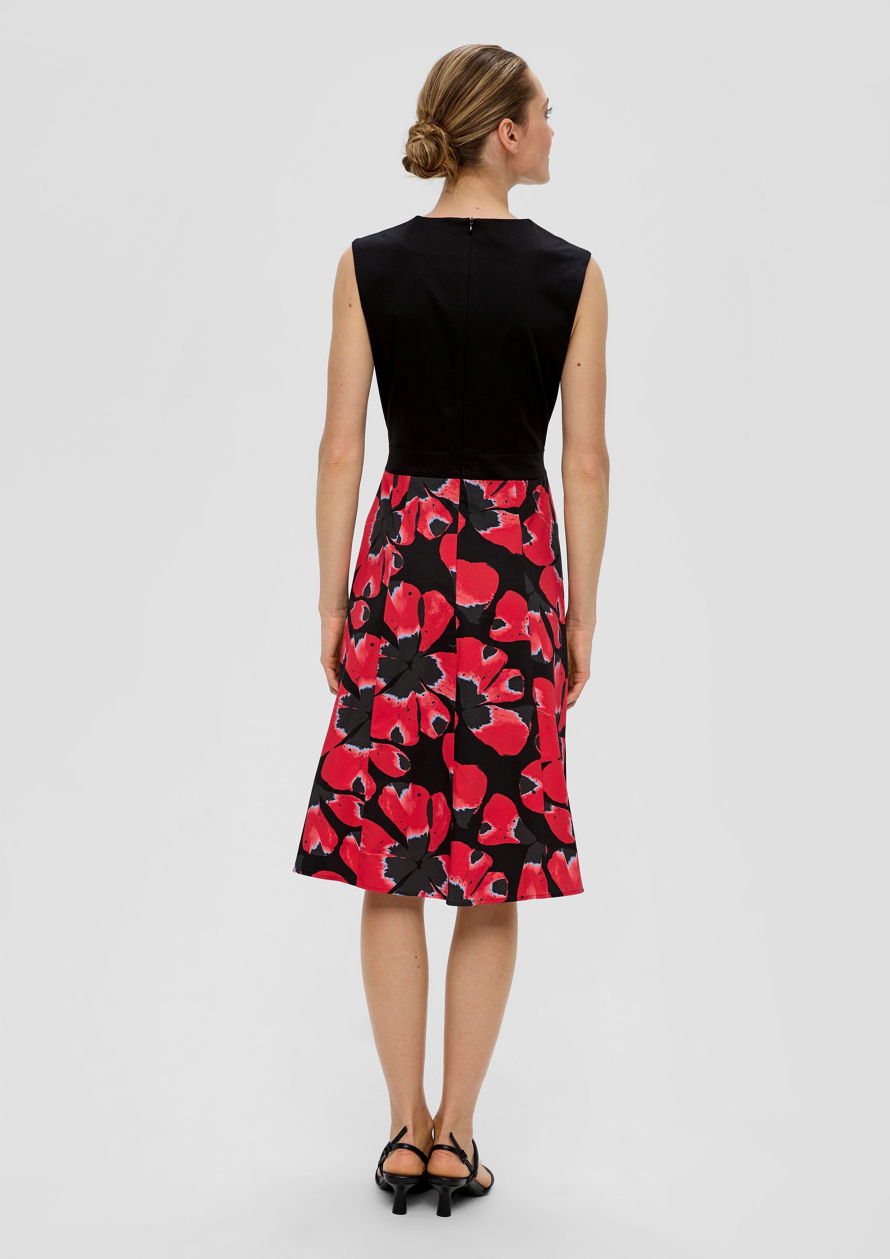 Floral gemustertes Kleid mit TunikaAusschnitt navy s.Oliver