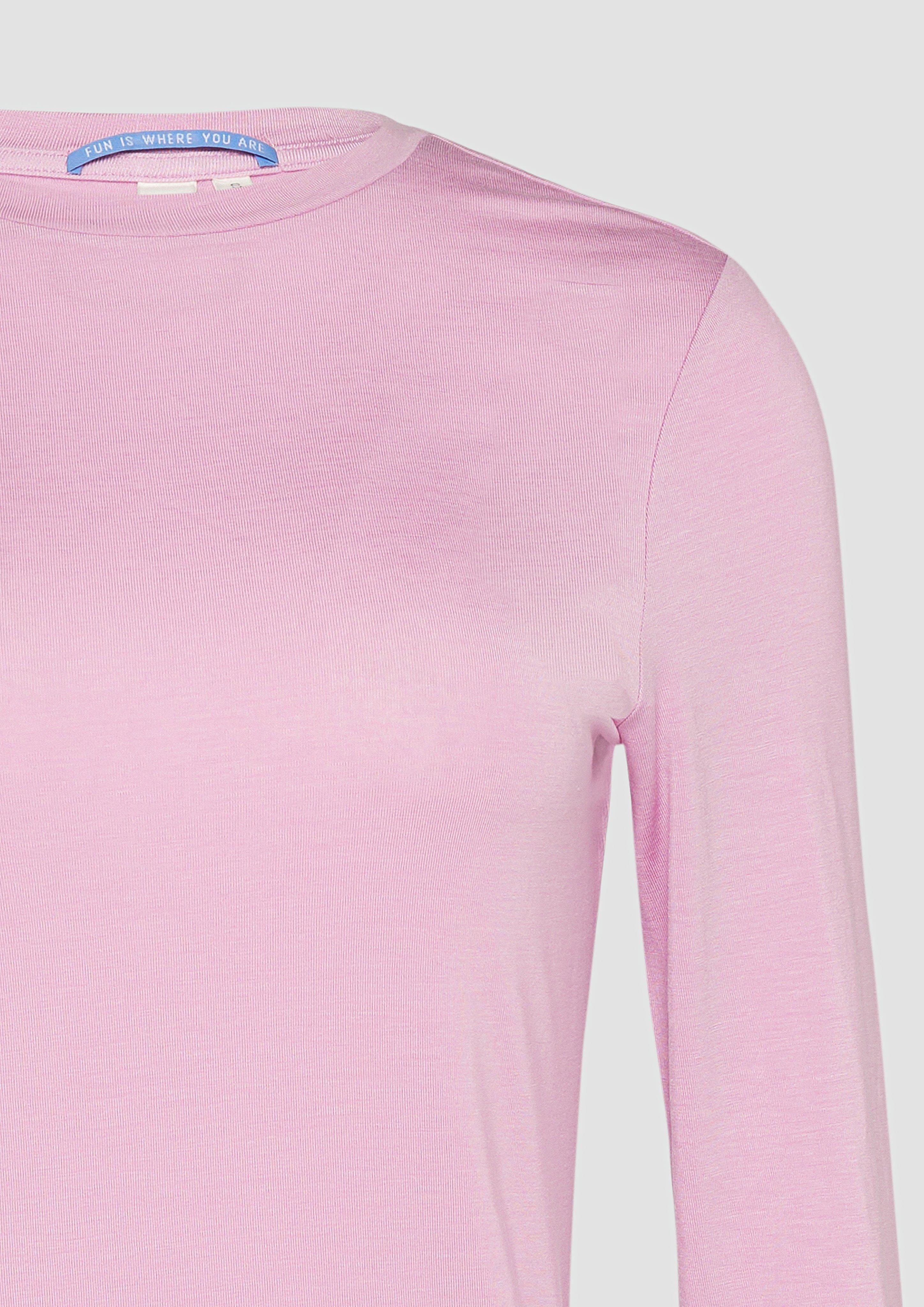 T-Shirt in 4176, 5872 & 5361