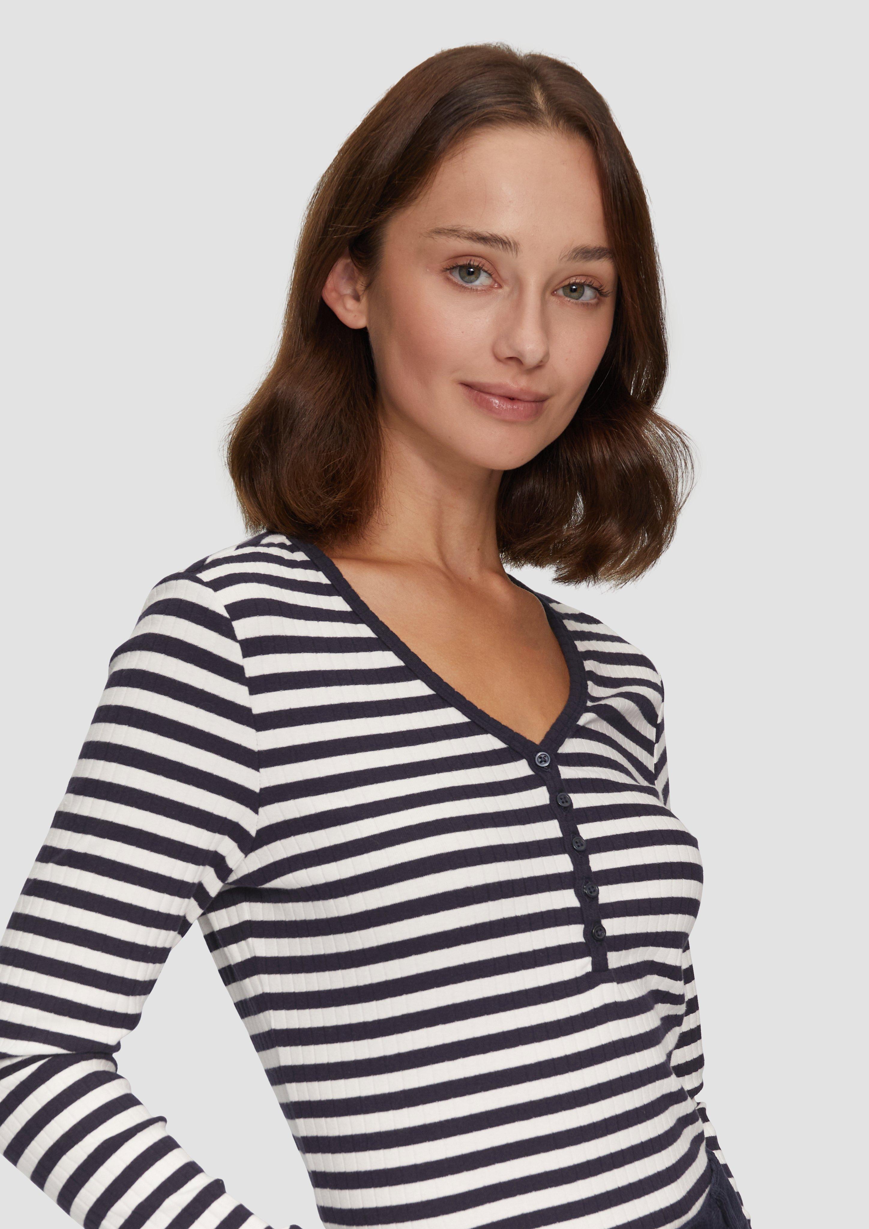 T-Shirt in 59G4, 38G4 & 7774