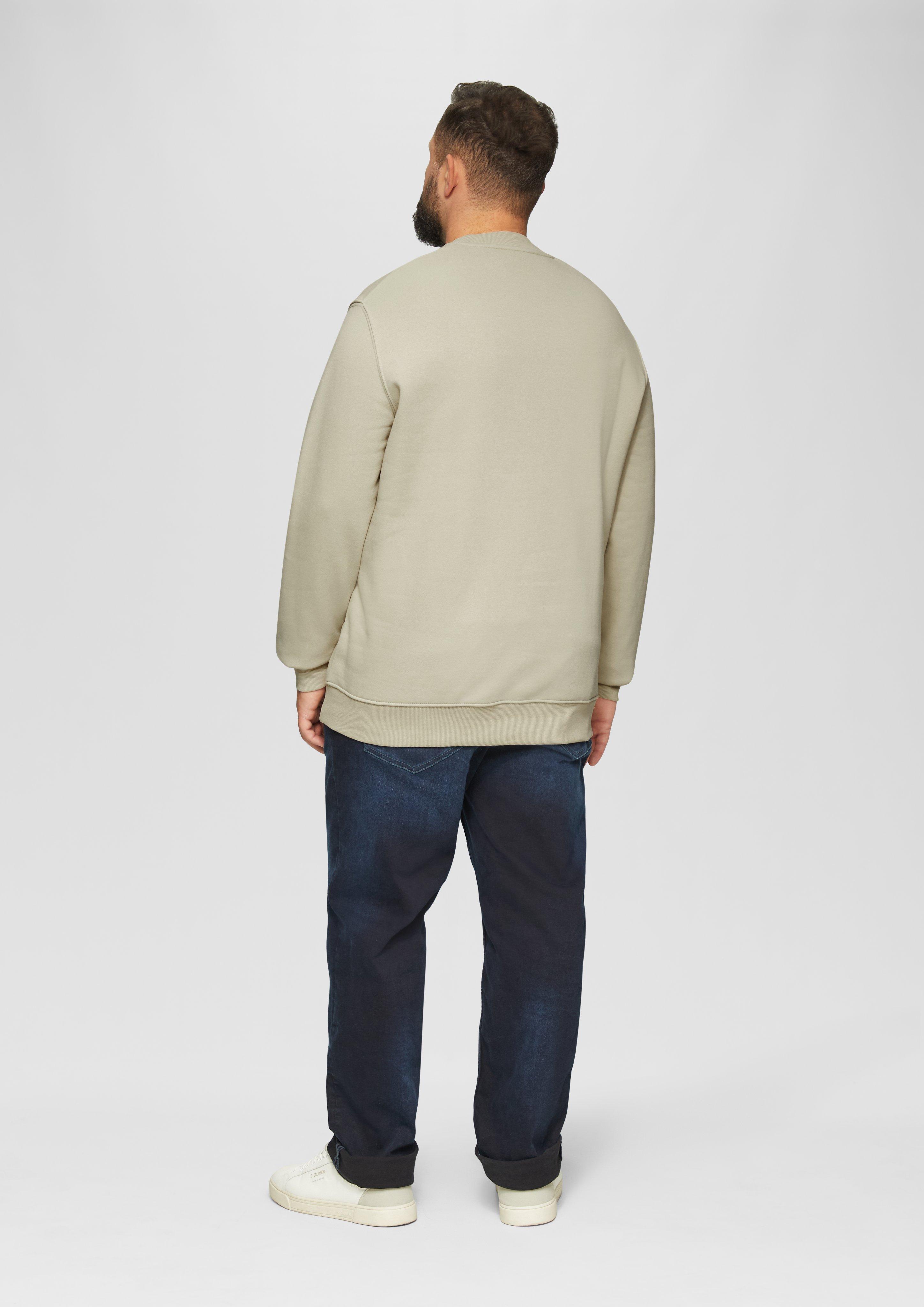 Sweatshirt in 80D2, 33D1, 59D1 & 67D2