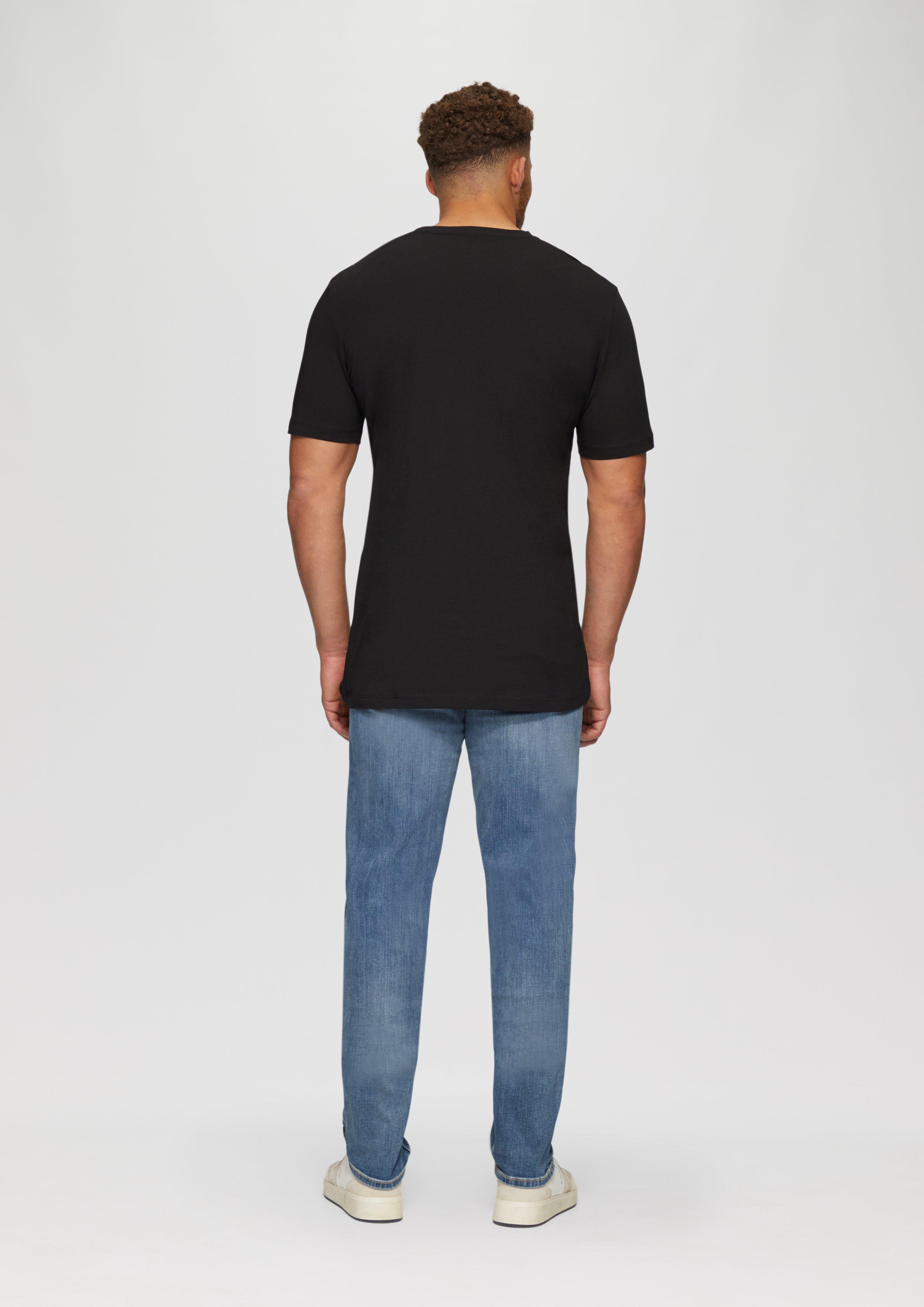 T-Shirt in 99D1 & 01D1