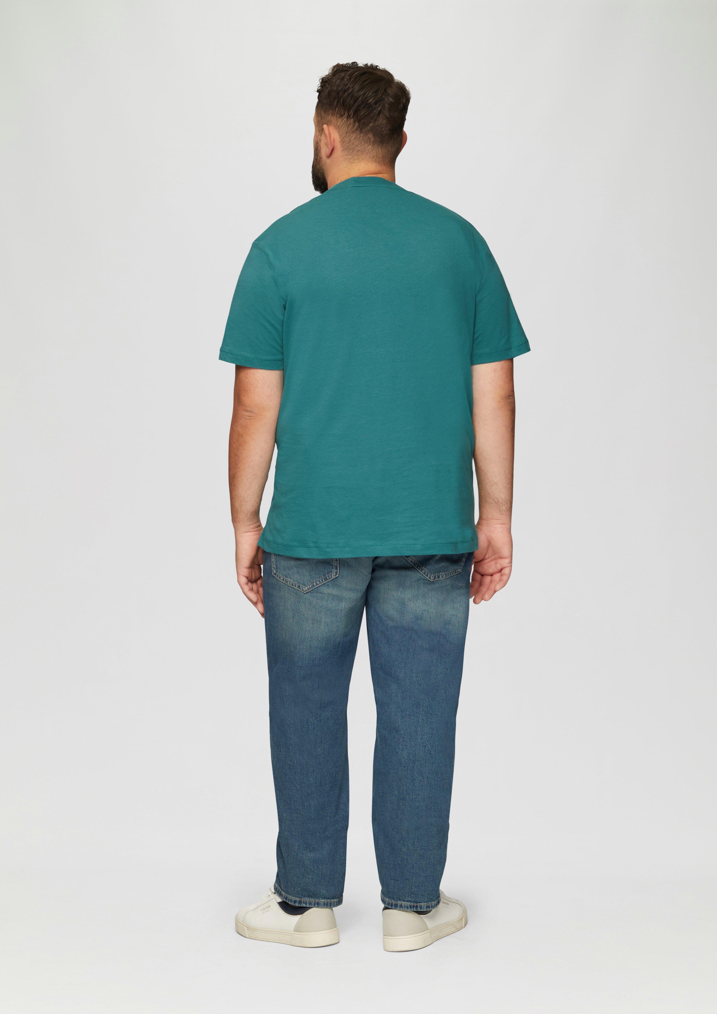 T-shirt in 67D2, 59D1 & 55D1