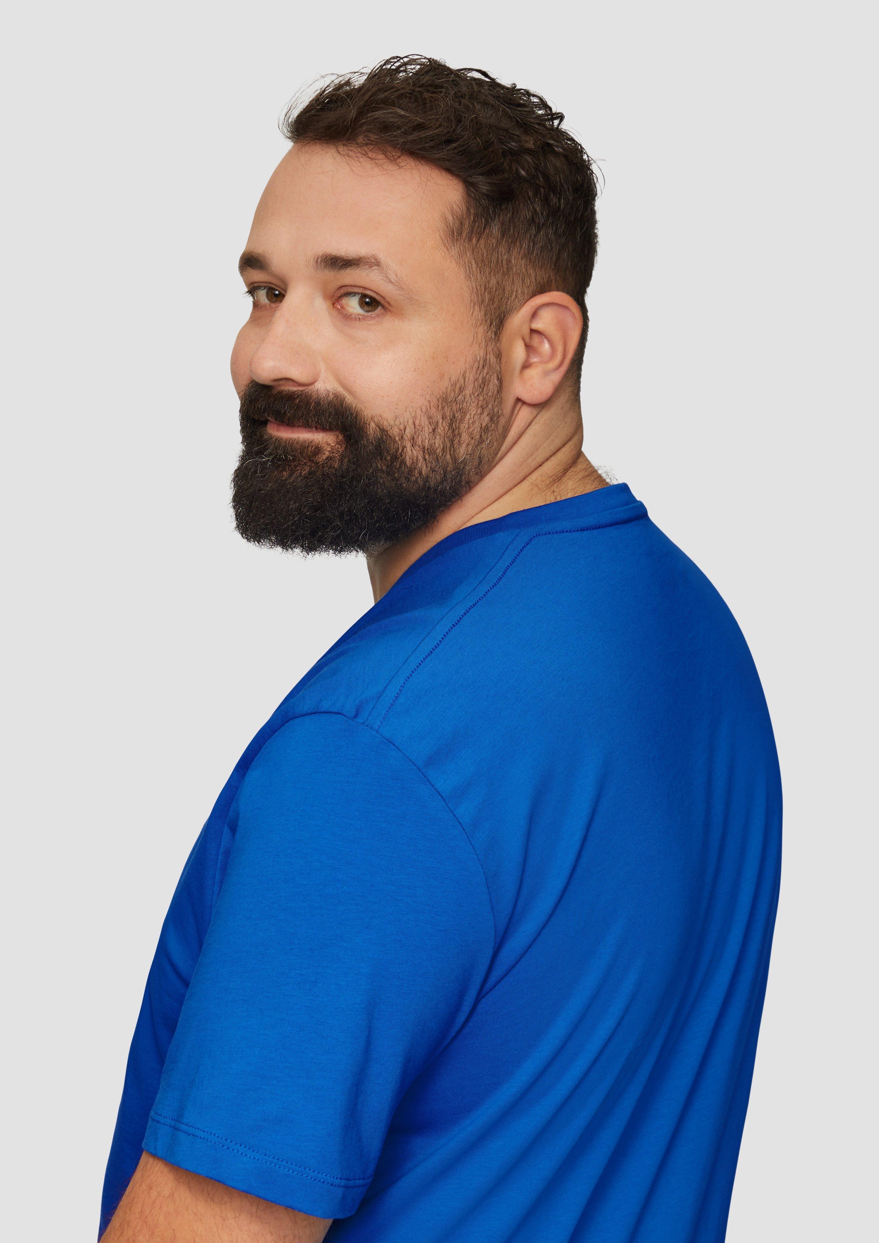 T-Shirt in 5534 & 0100