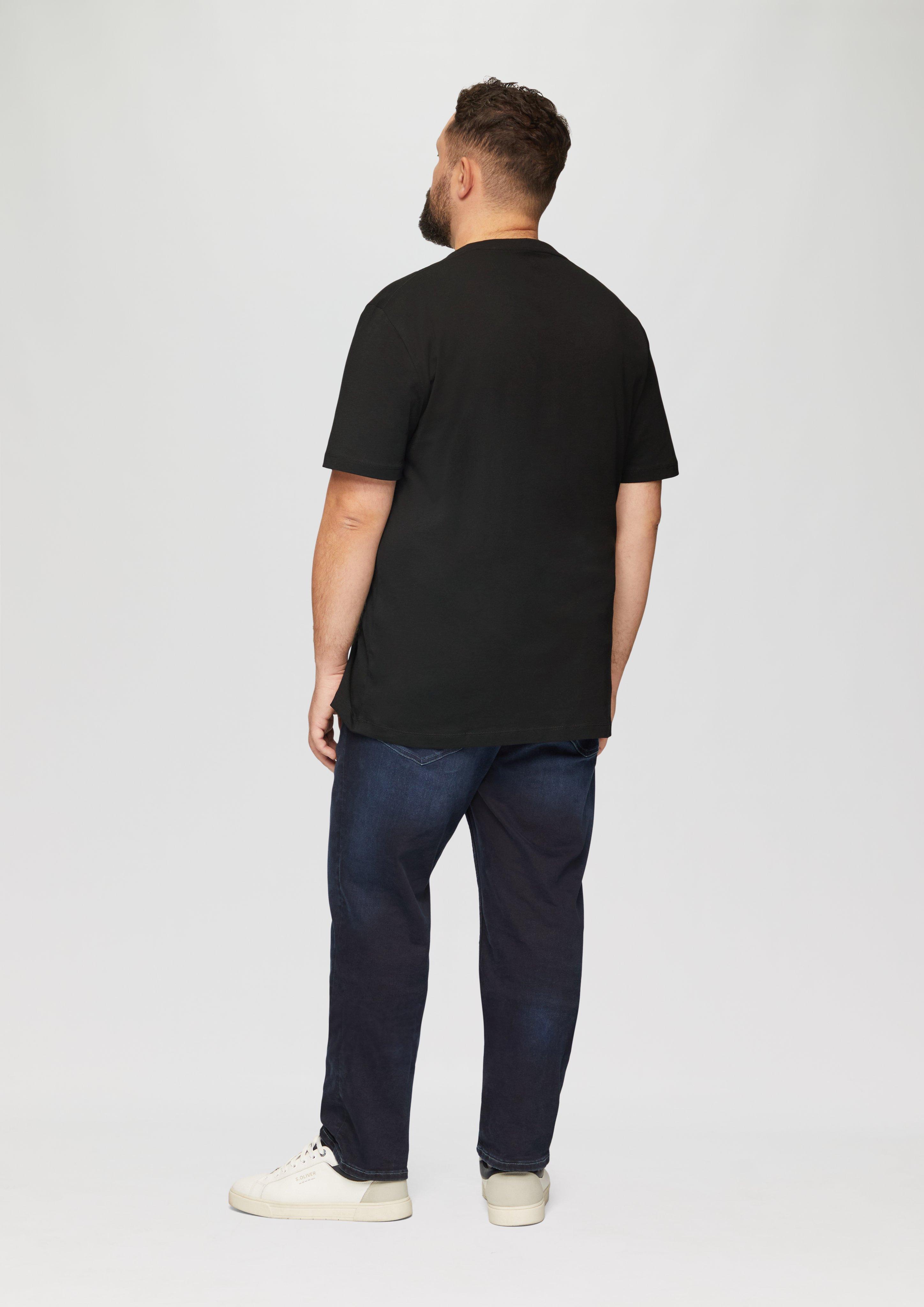 T-shirt in 9999 & 0100