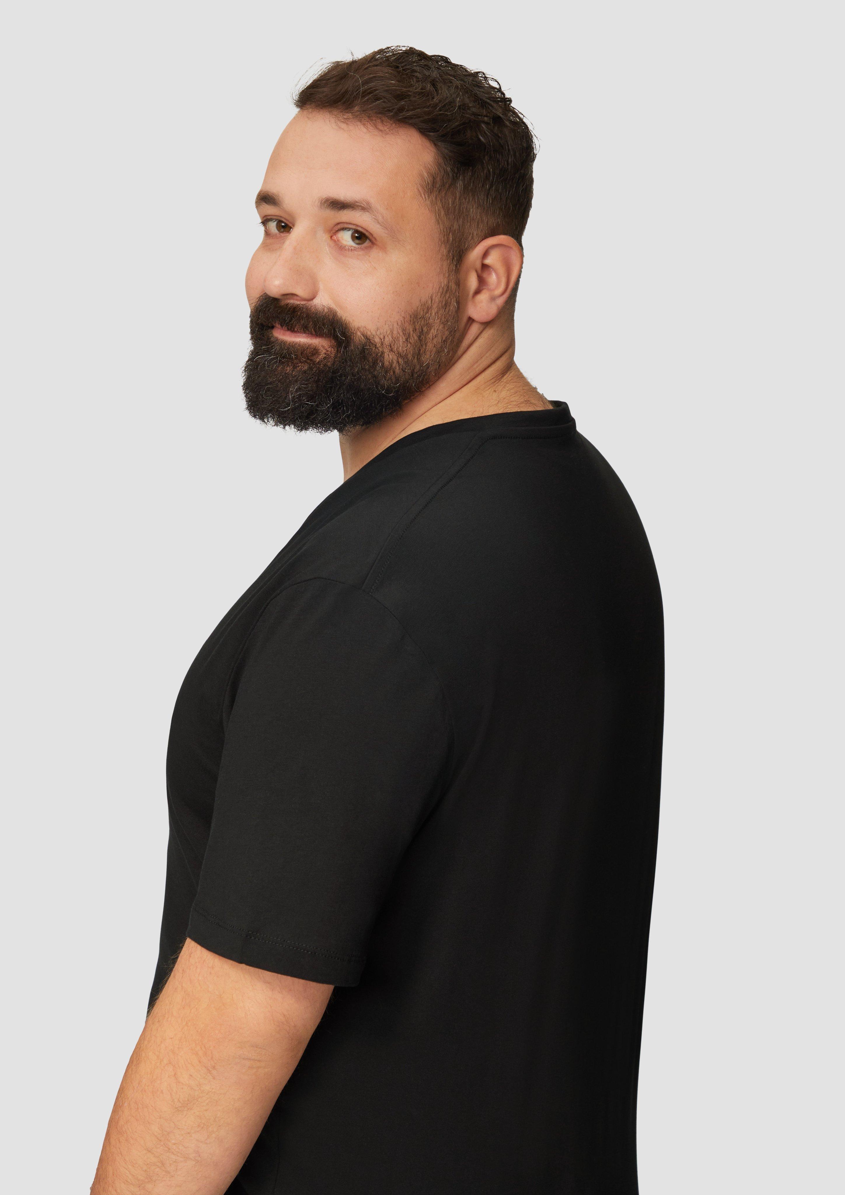 T-shirt in 9999 & 0100