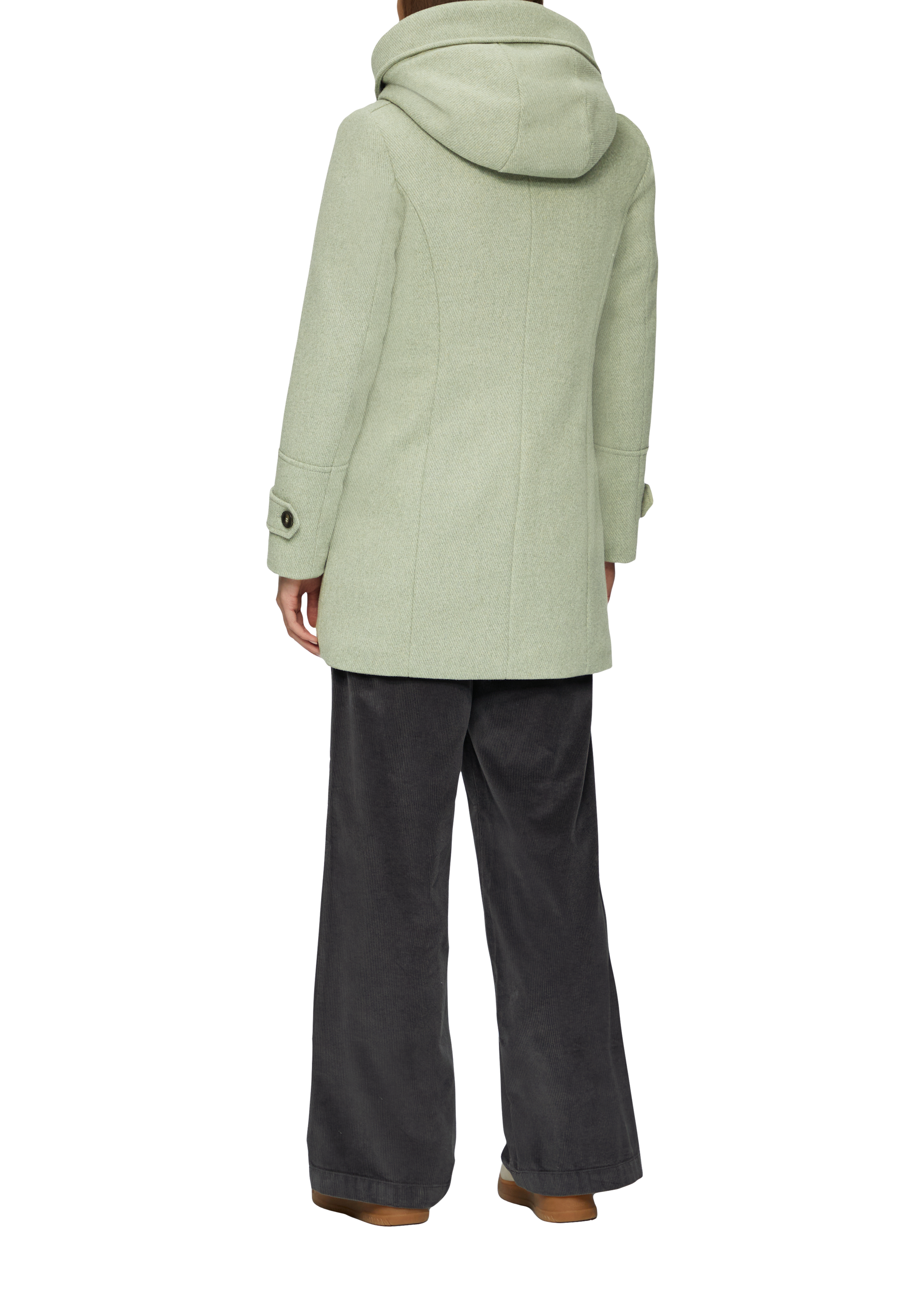 Thumbnail - Outdoor-Mantel