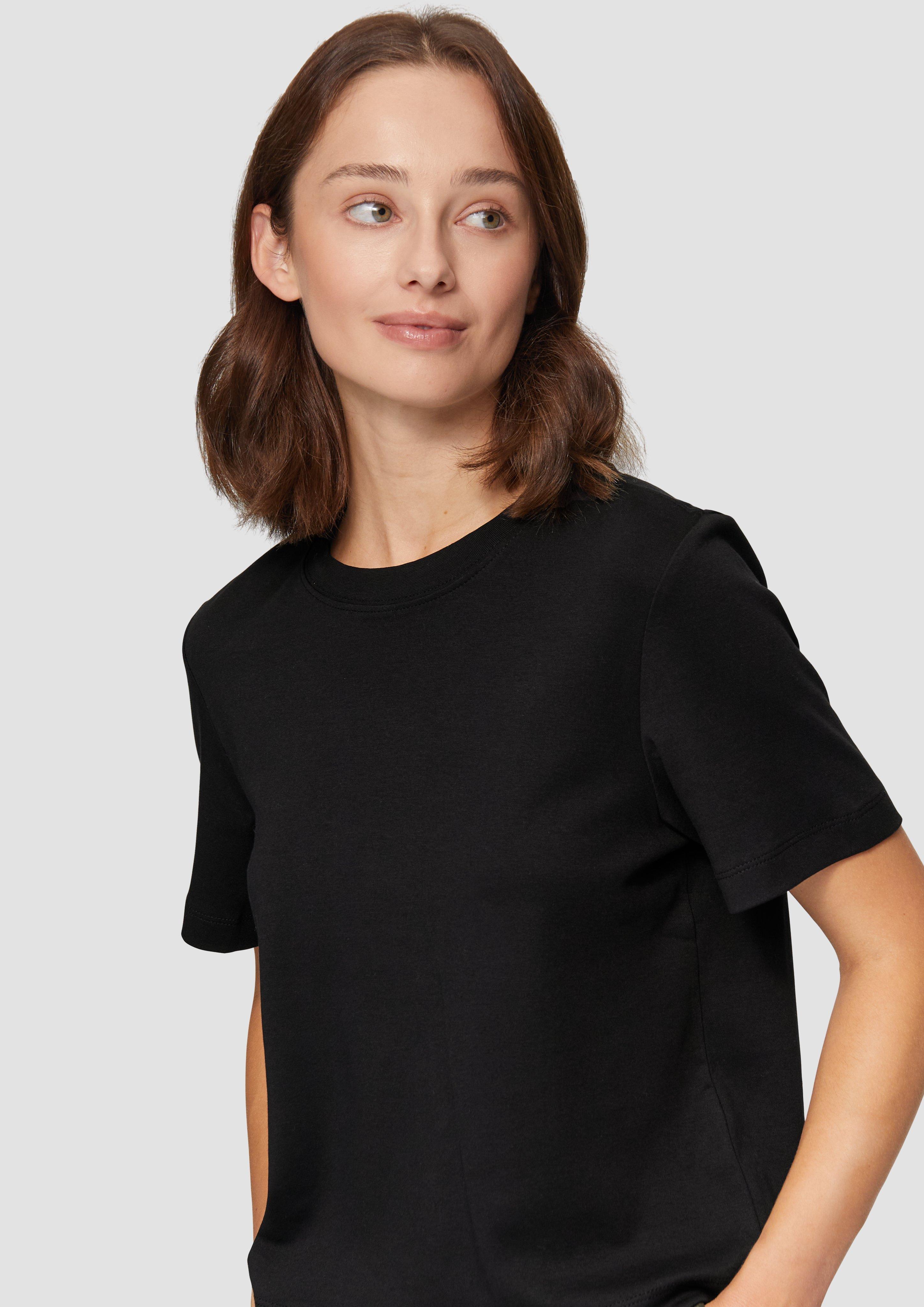 T-shirt in 9999, 4703 & 0210